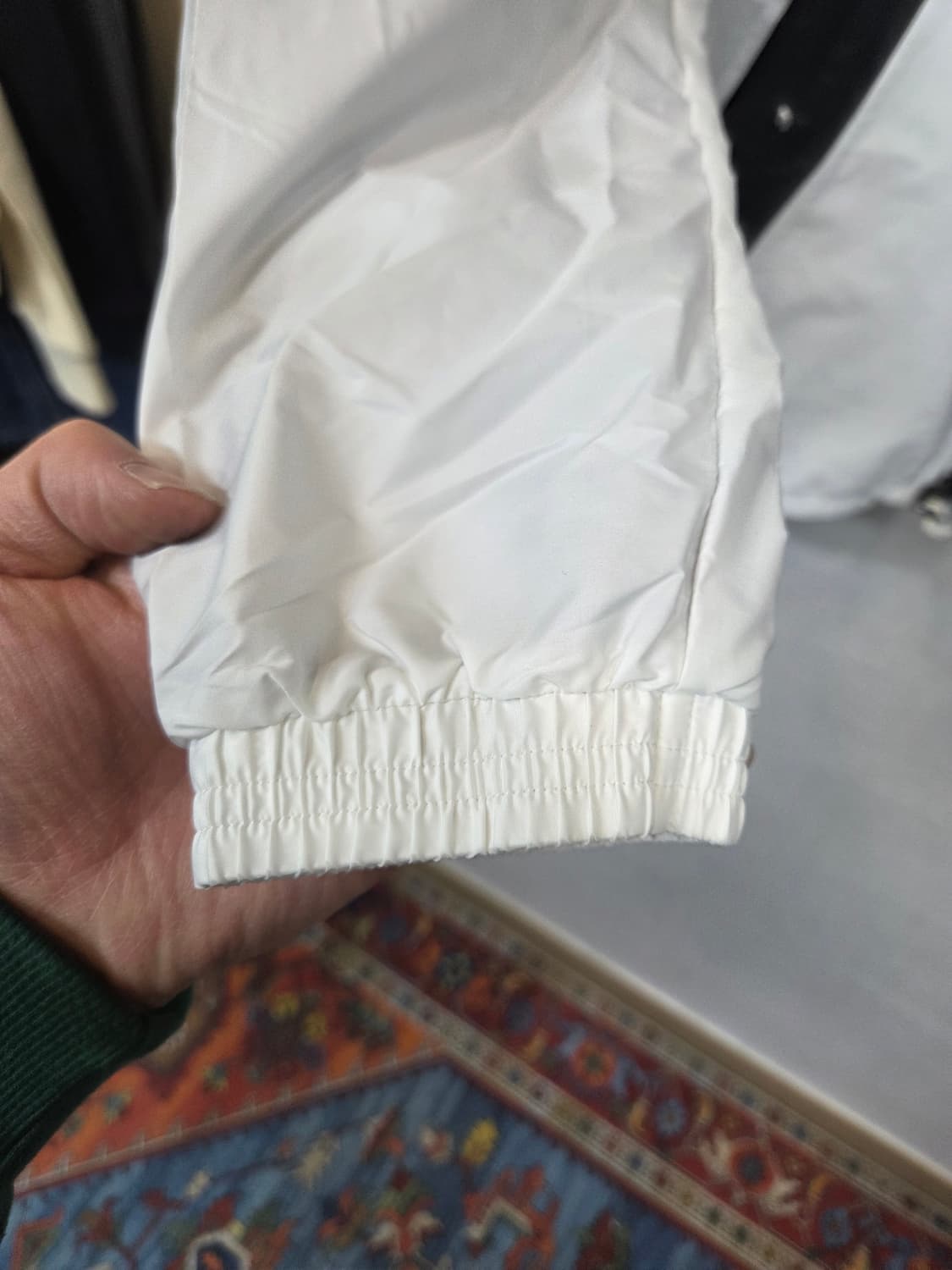 언더아머 여성 싸이클링 경량 바람막이 후드자켓 L 상품이미지6