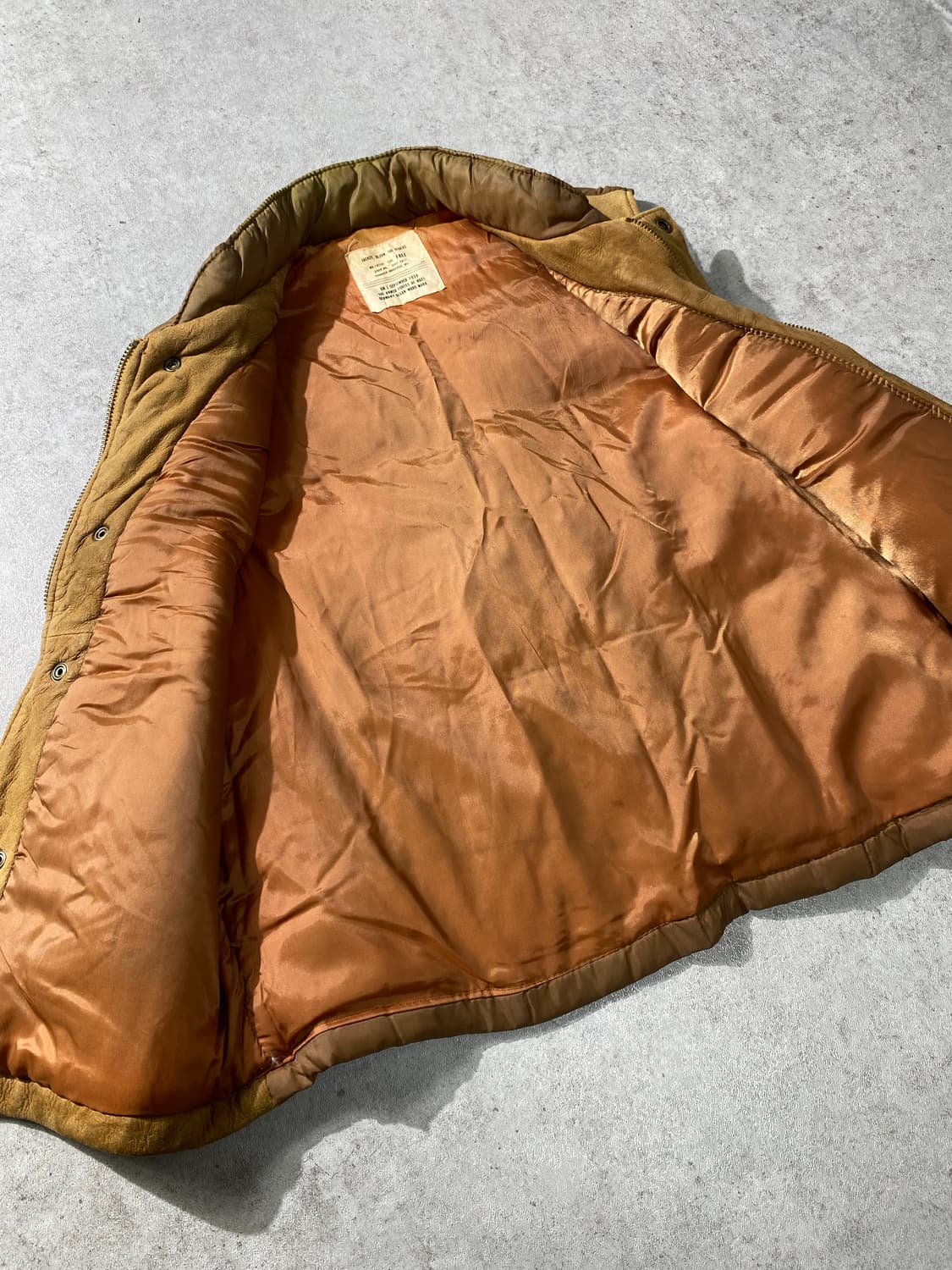 [M] Prankish Industries 밀리터리 스웨이드 패딩 베스트 상품이미지4