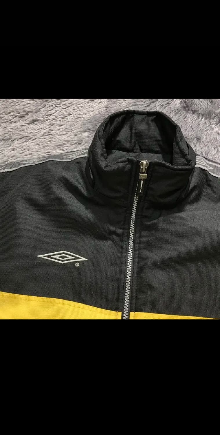 [[XL, 공용] 엄브로 (UMBRO) 올드스쿨 사이드라인 누빔안감 자켓 상품이미지4