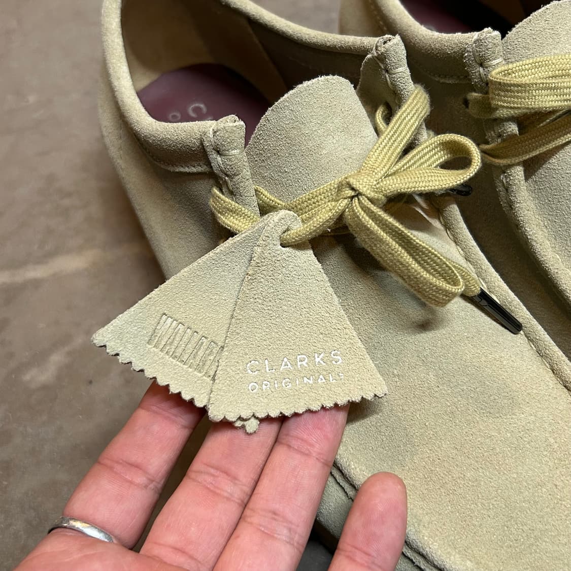 255) 클락스 왈라비 스웨이드 메이플 상품이미지2