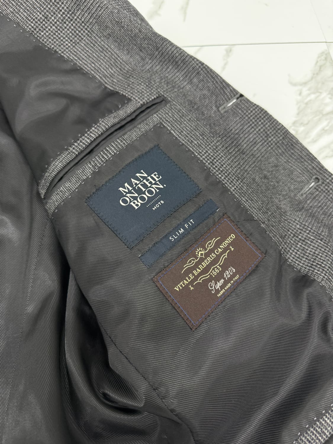 맨온더분 체크 쓰리버튼 블레이저 상품이미지3