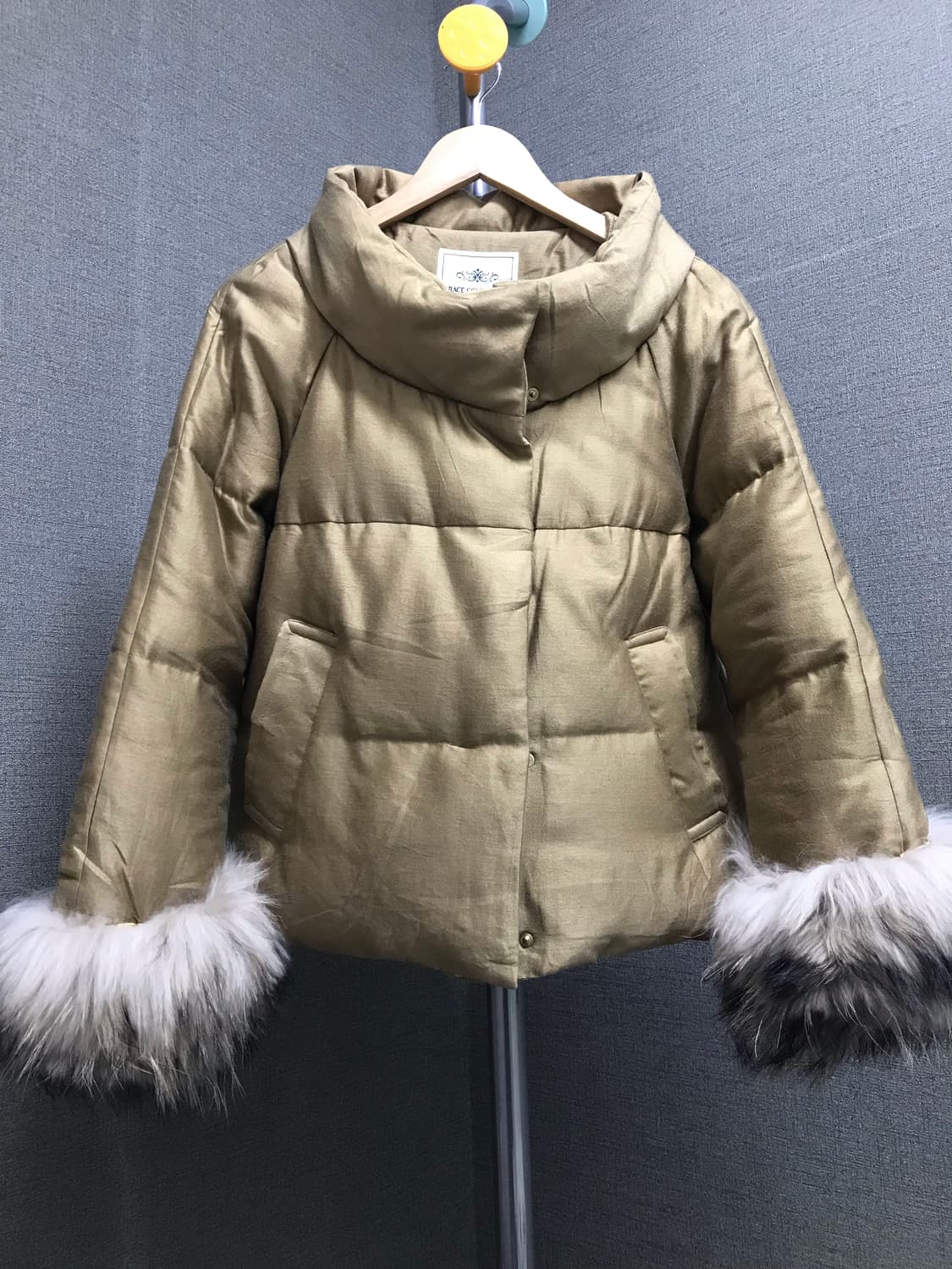 일본 빈티지 골드 다운 숏패딩 상품이미지1