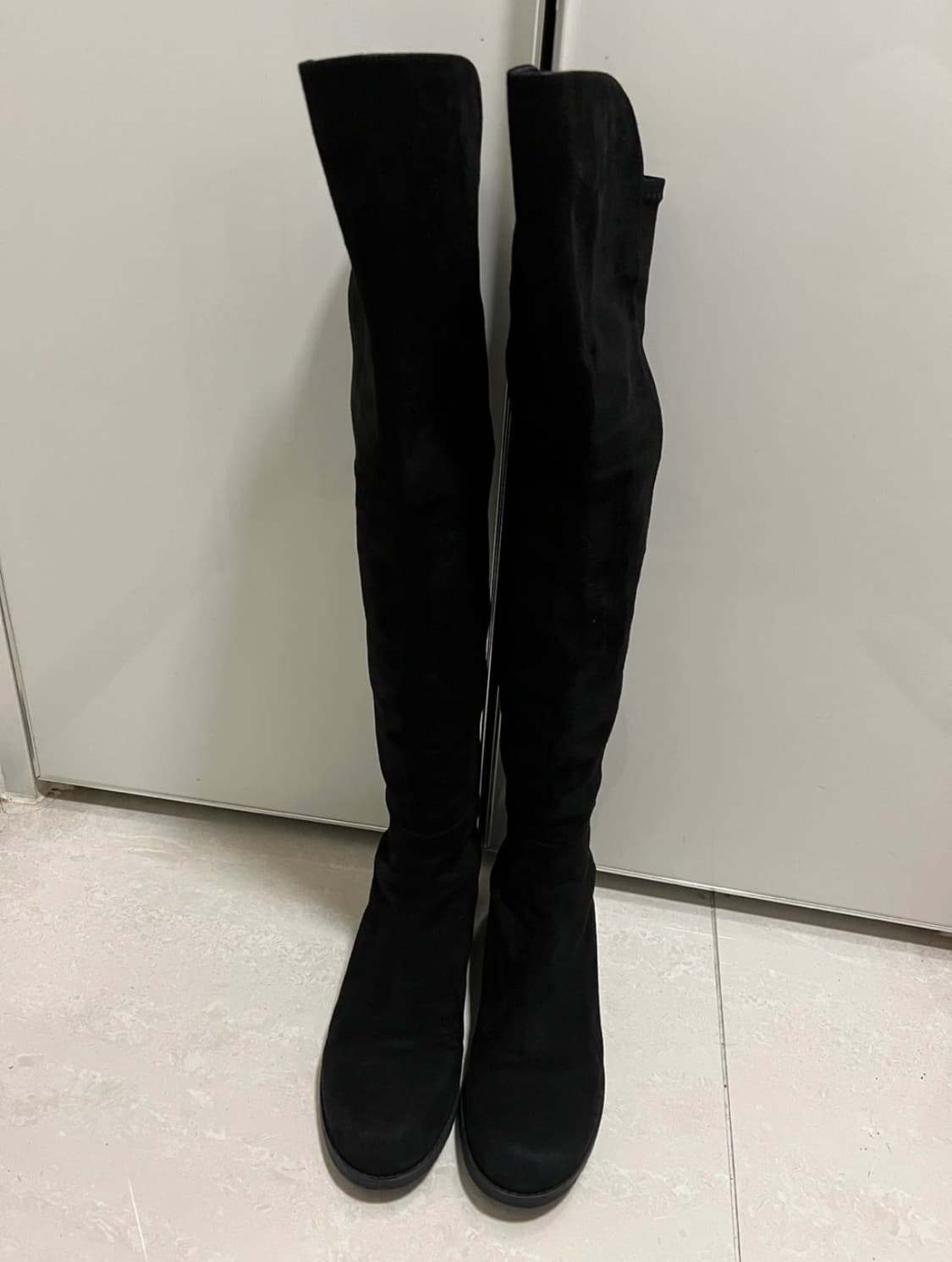 스튜어트 와이츠먼 5050 상품이미지1