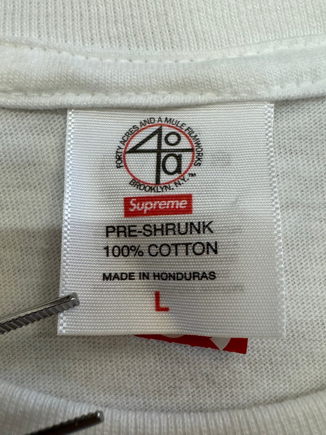 [L] 슈프림 x 40 에이커스 스파이크 티셔츠 화이트 - 25SS 상품이미지7
