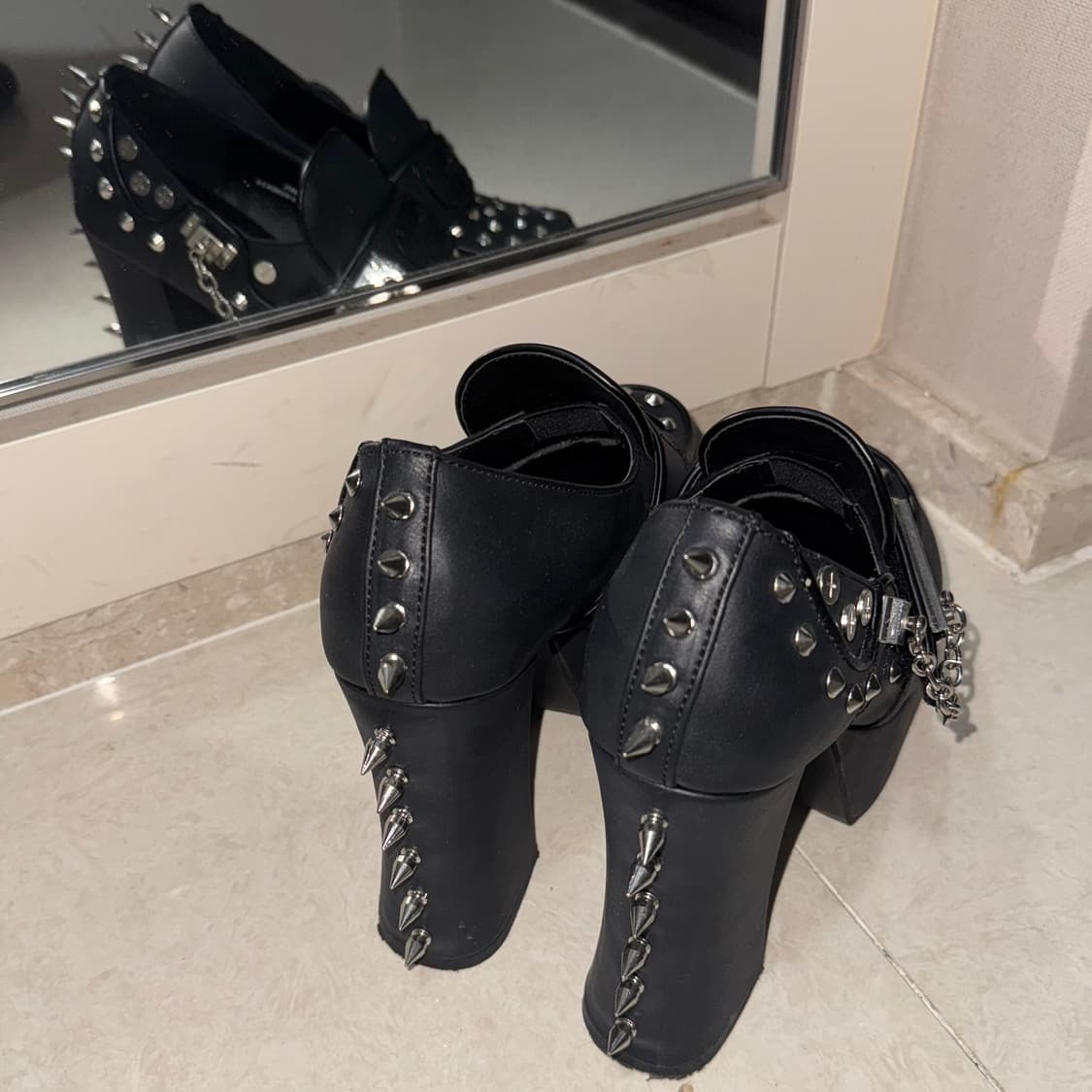 데모니아 샤레이드 32 메탈 플랫폼로퍼 (245~250) 상품이미지2