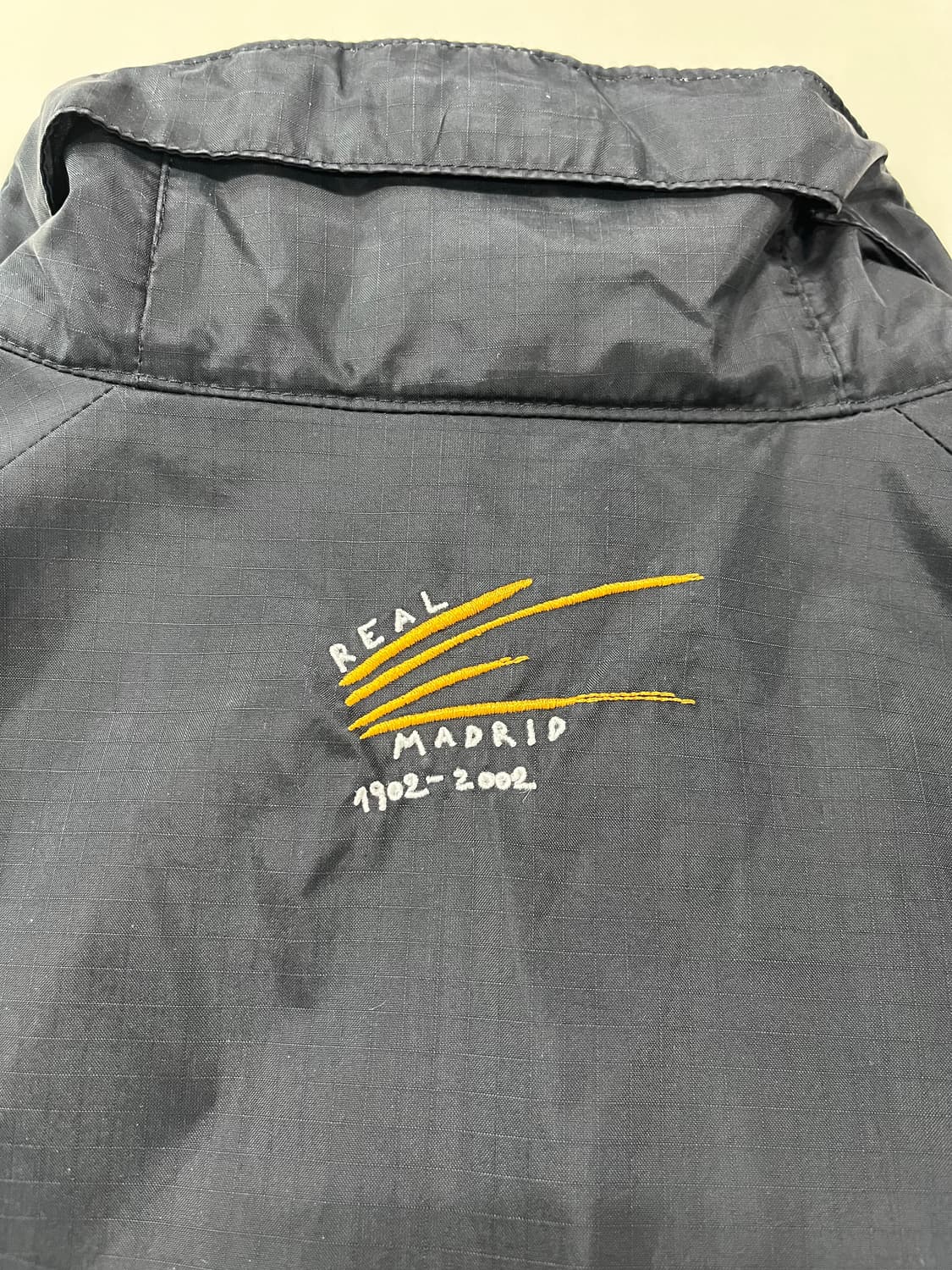 아디다스 레알 마드리드 CF 100주년 바람막이 상품이미지8