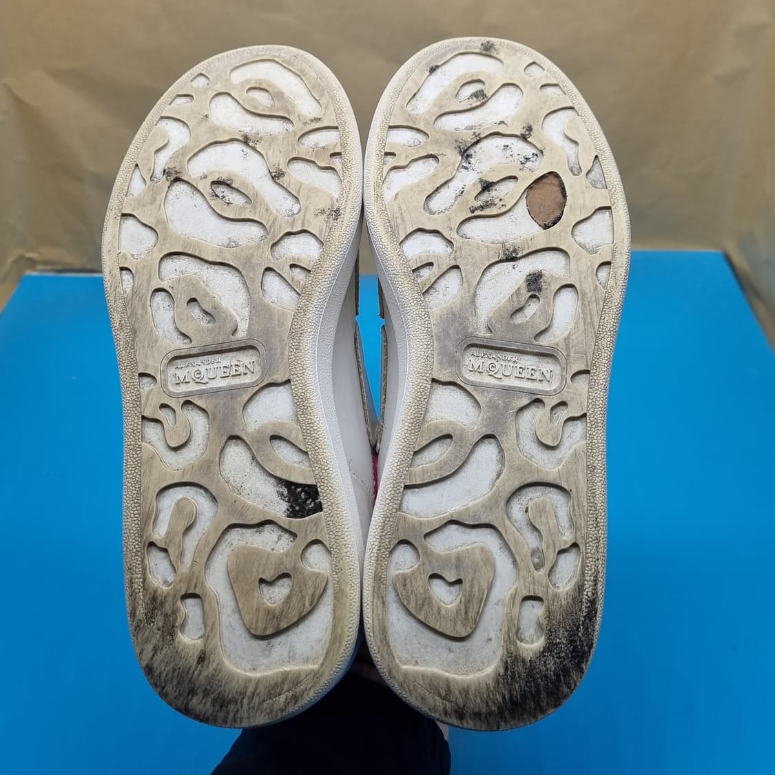 알렉산더맥퀸 오버솔벨크로스니커즈37.5 230 상품이미지3