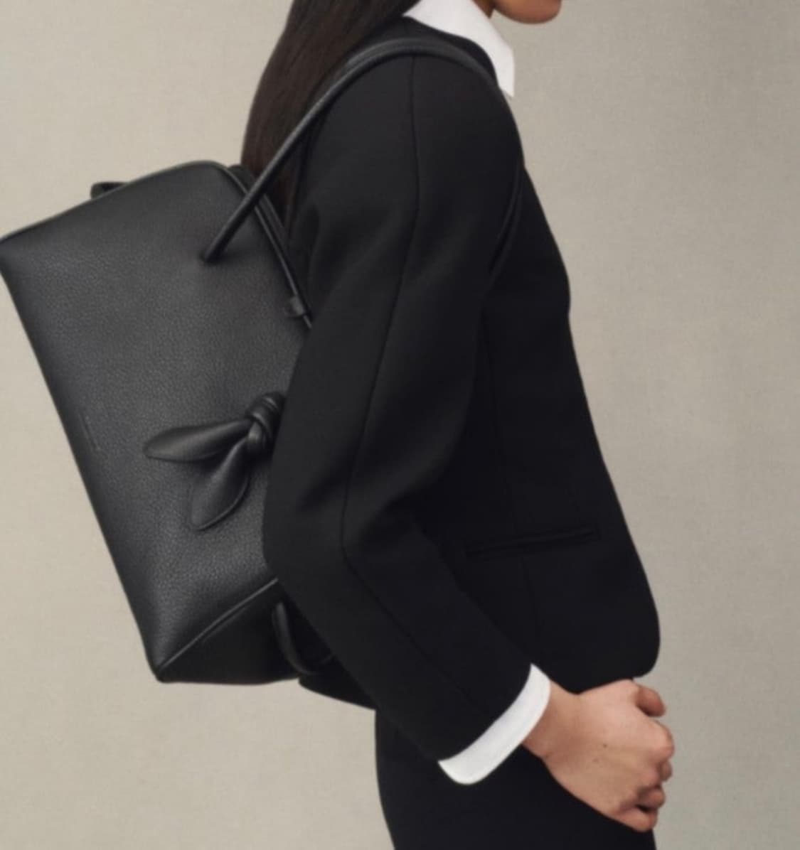 자크뮈스 투리스모 미디움 블랙 상품이미지1