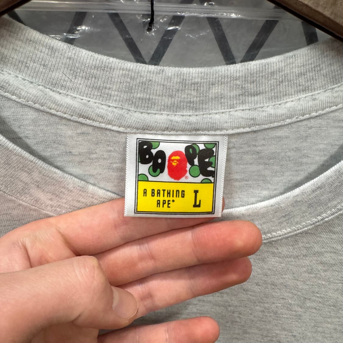 베이프 X 스투시 반팔티 후면 빅로고 포인트 화이트 그레이 상품이미지6