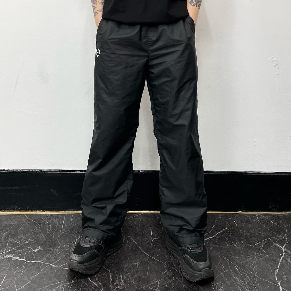 XL 나이키 스우시 사이드절개 와이드 트랙팬츠 상품이미지2