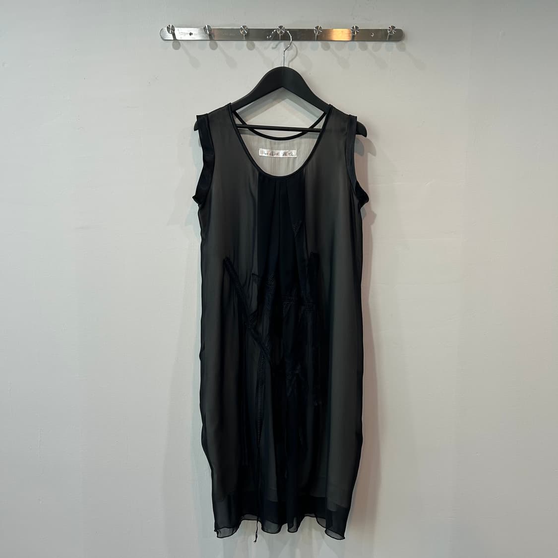 블랙 쉬폰 디테일 원피스 상품이미지1