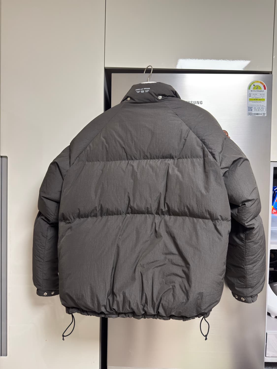 Ends and means 다운 자켓 L african black 상품이미지2