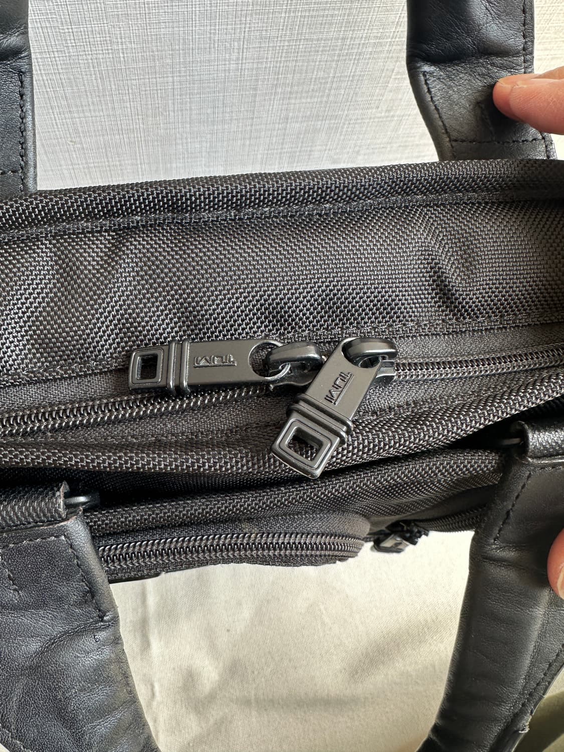 투미 알파2 티패스 슬림 브리프 서류가방 블랙 상품이미지7