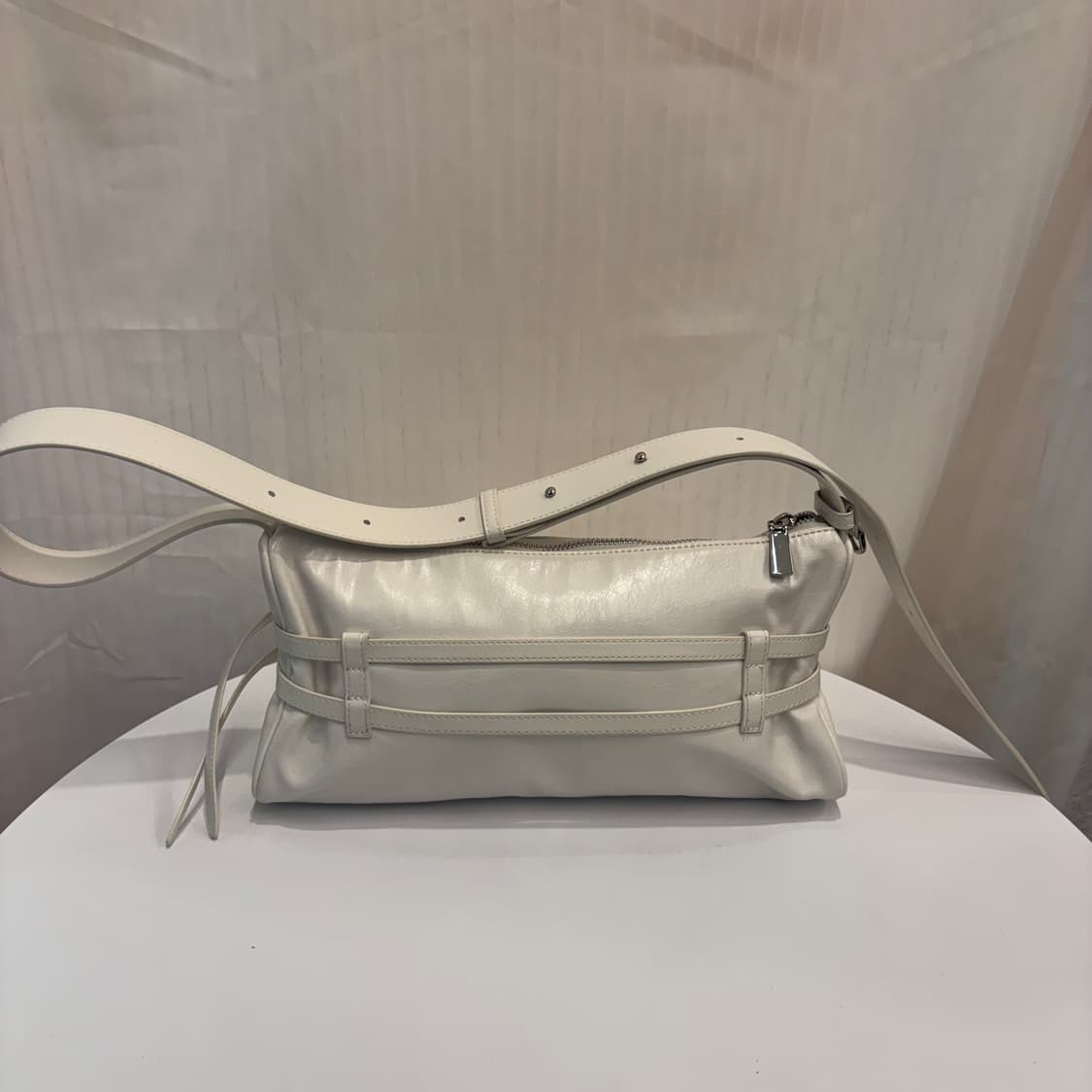 정품 마뗑킴 더블 벨티드 숄더백     상품이미지5