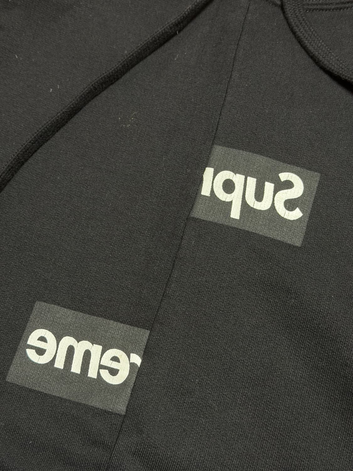 슈프림 x 꼼데가르송 스플릿 로고 후드 상품이미지3