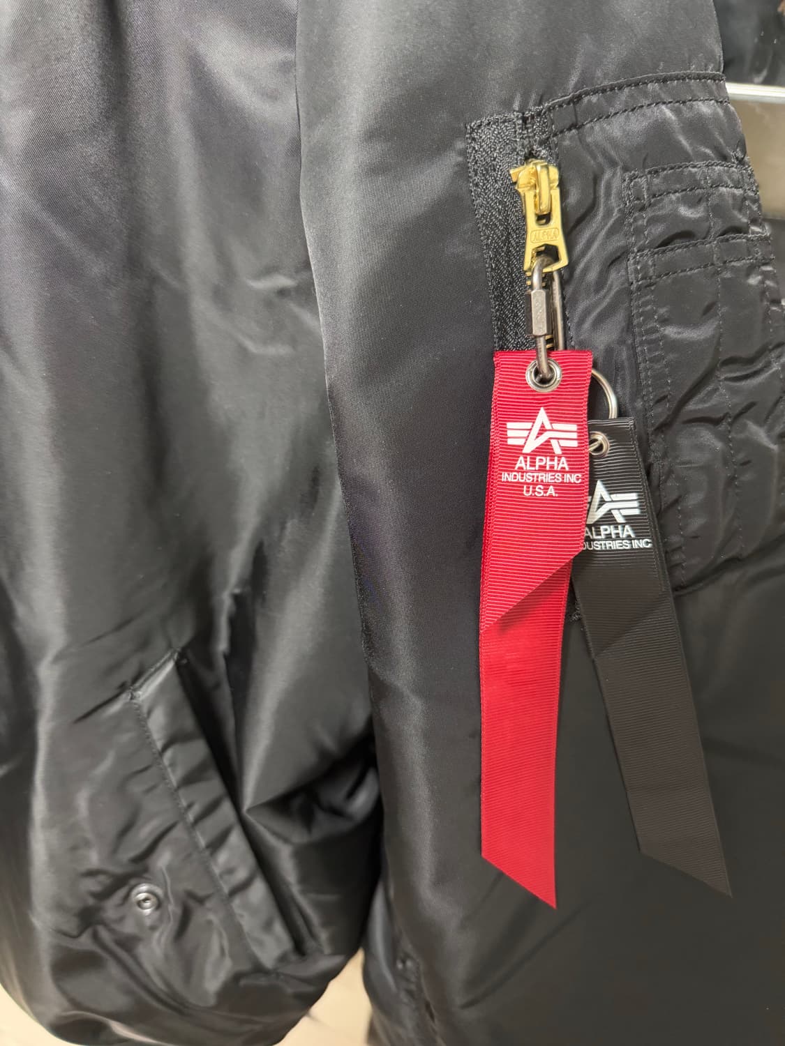 [2xl] 알파인더스트리 MA-1 레귤러핏 블랙 상품이미지5