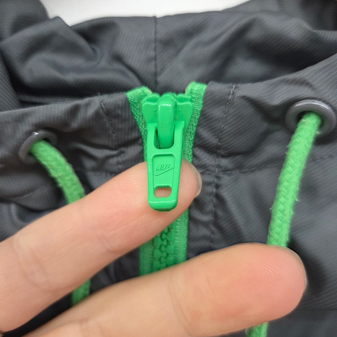 나이키 바람막이 후드집업 남m 상품이미지4