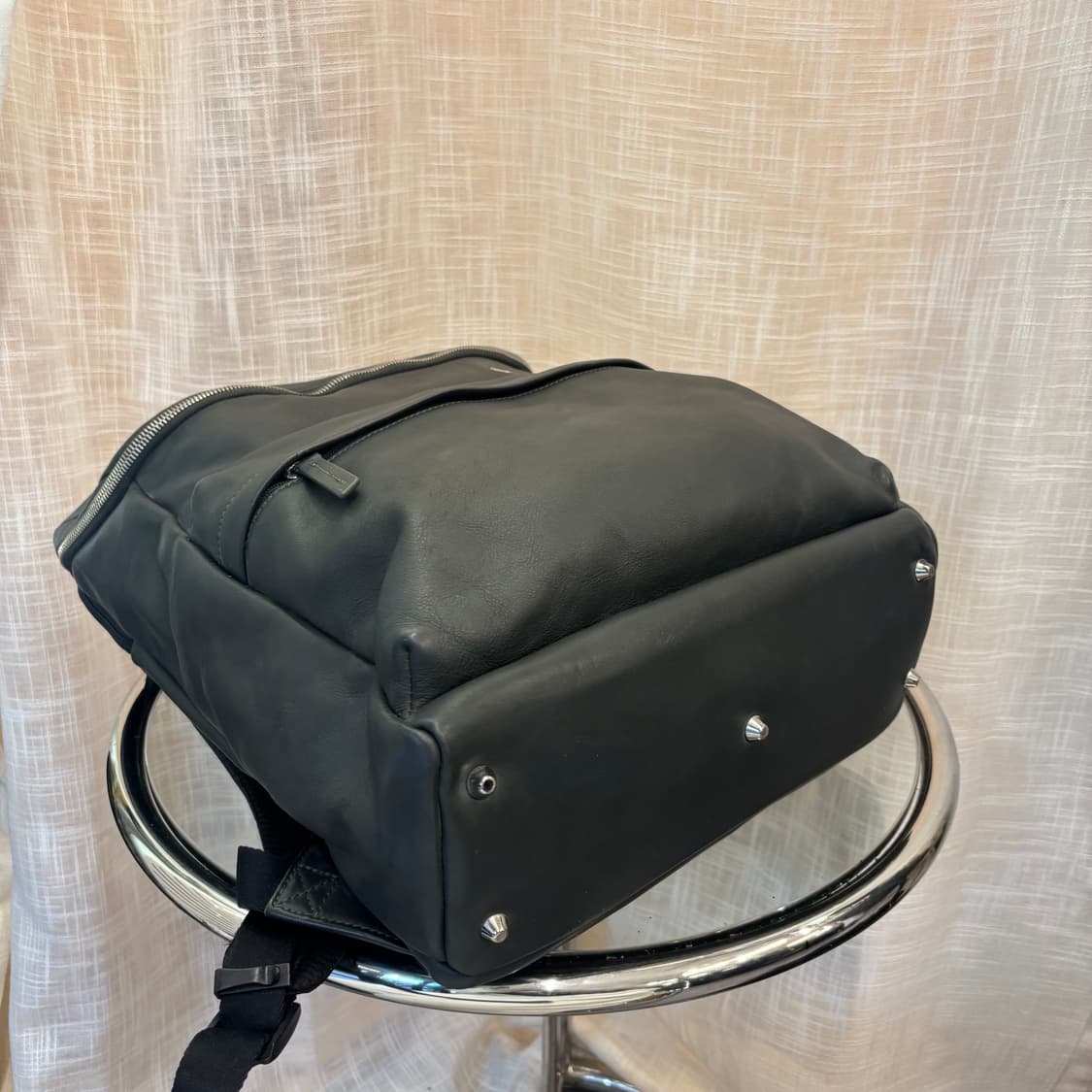 정품 만다리나덕 가죽 백팩     상품이미지4