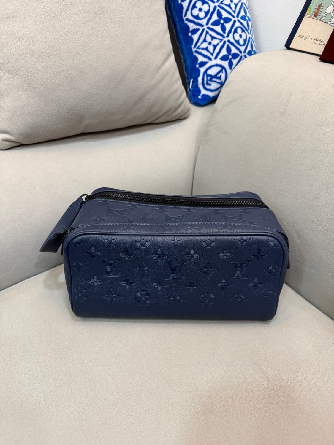 신형각인 루이비통 모노그램 토뤼옹 돕키트  상품이미지1