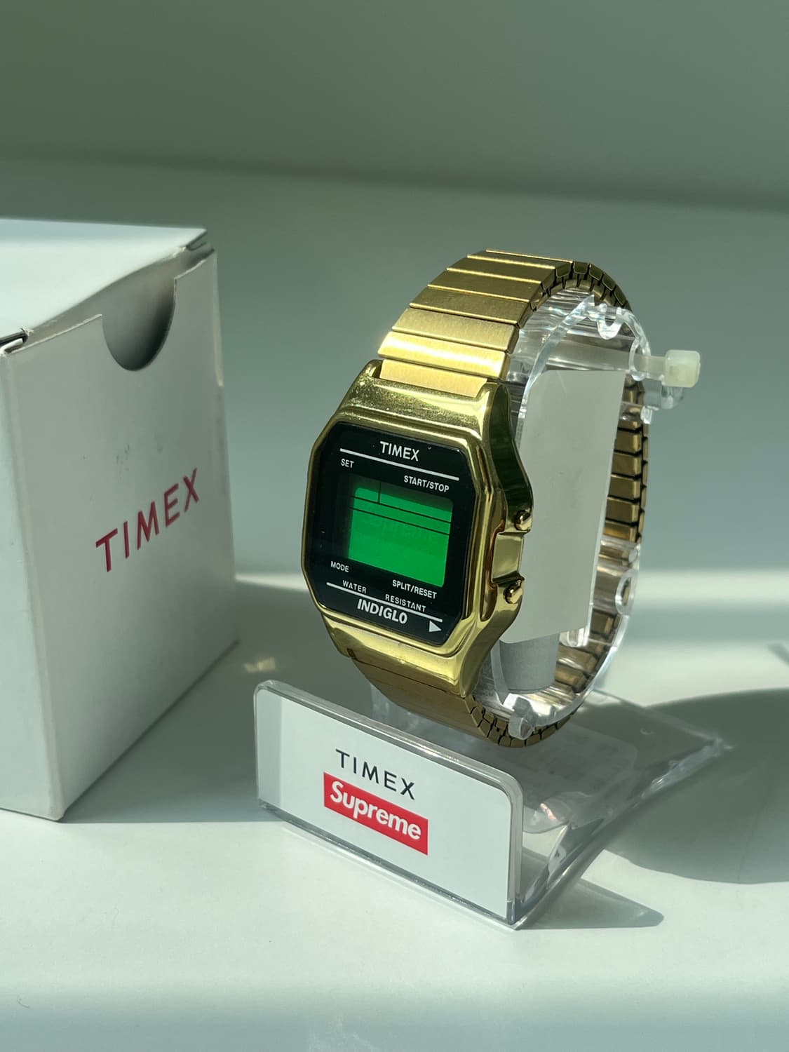 타이맥스 x 슈프림 전자시계 골드 - 19FW 상품이미지4