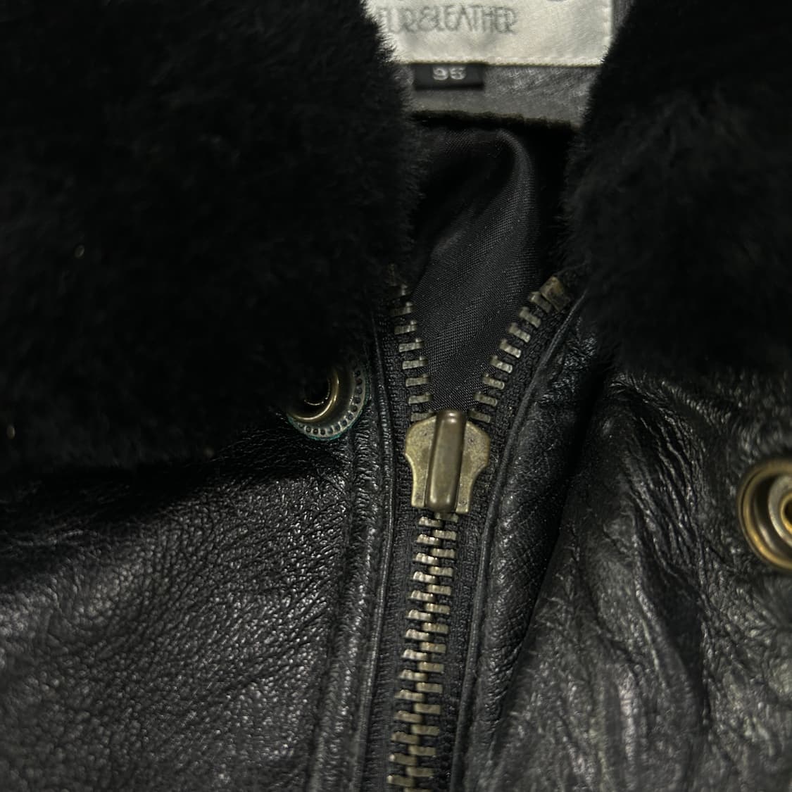 ELTORO 블랙 가죽 무스탕 자켓 M 상품이미지4