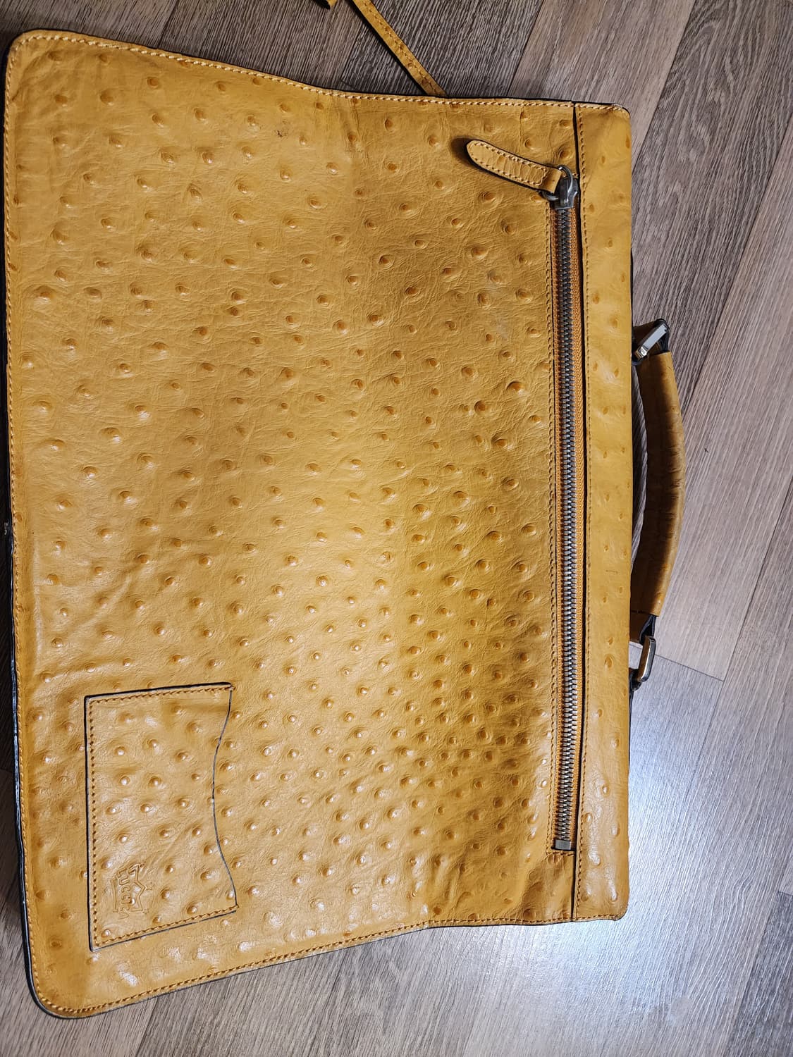 루치카 옐로우 엠보 타조 가죽 브리프케이스 상품이미지6