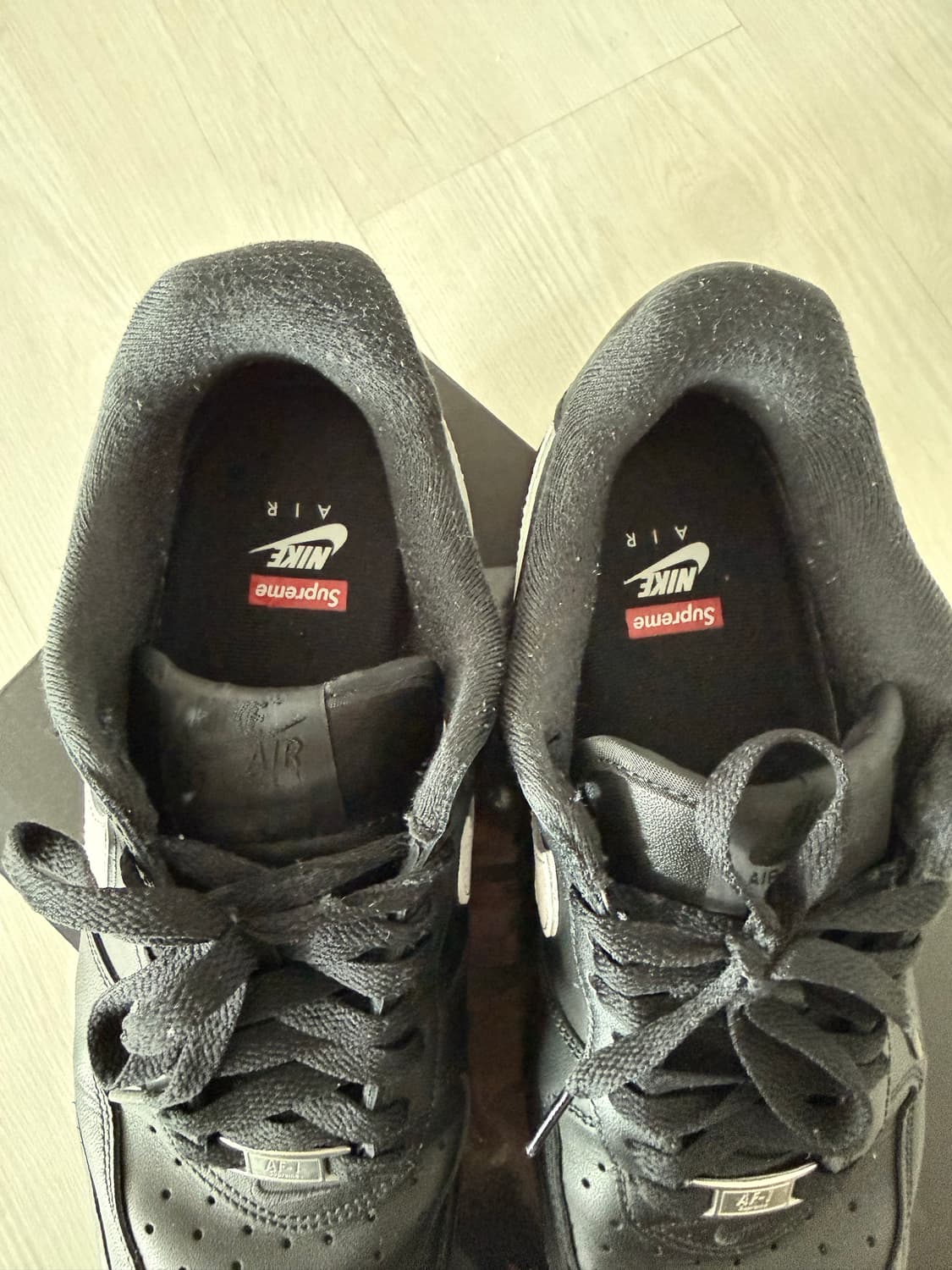 나이키 x 슈프림 에어 포스 1 로우 블랙 265 상품이미지2