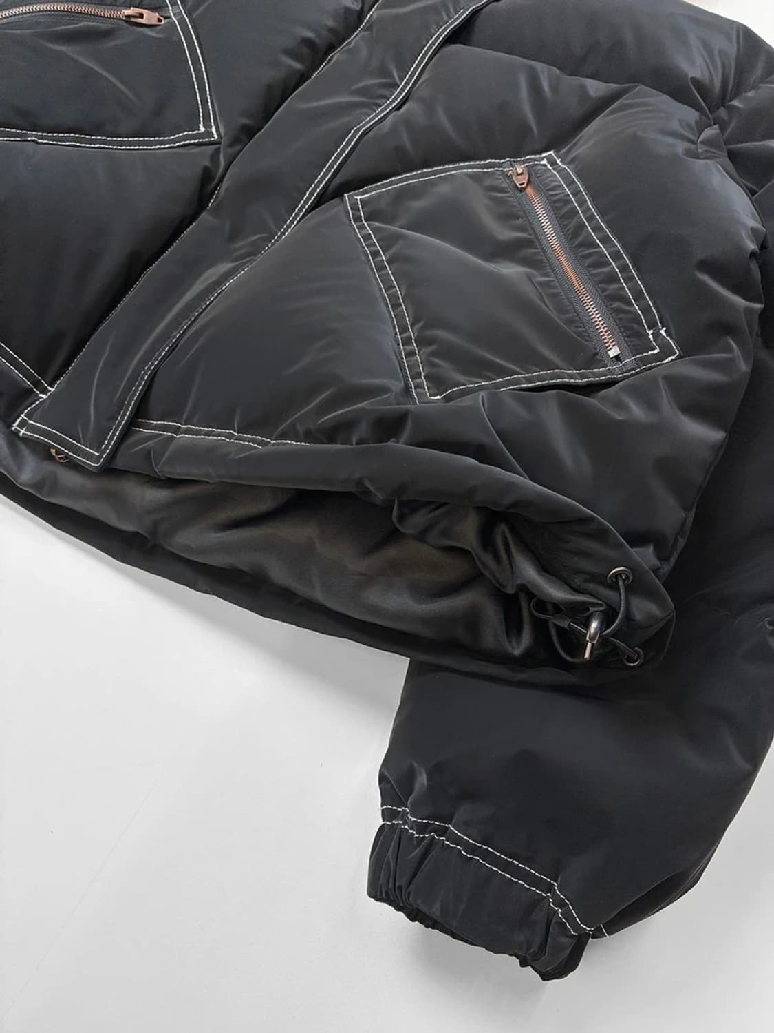 마뗑킴 Matin Kim 22FW 스티치 코팅 매트 패딩 PN5430 상품이미지4