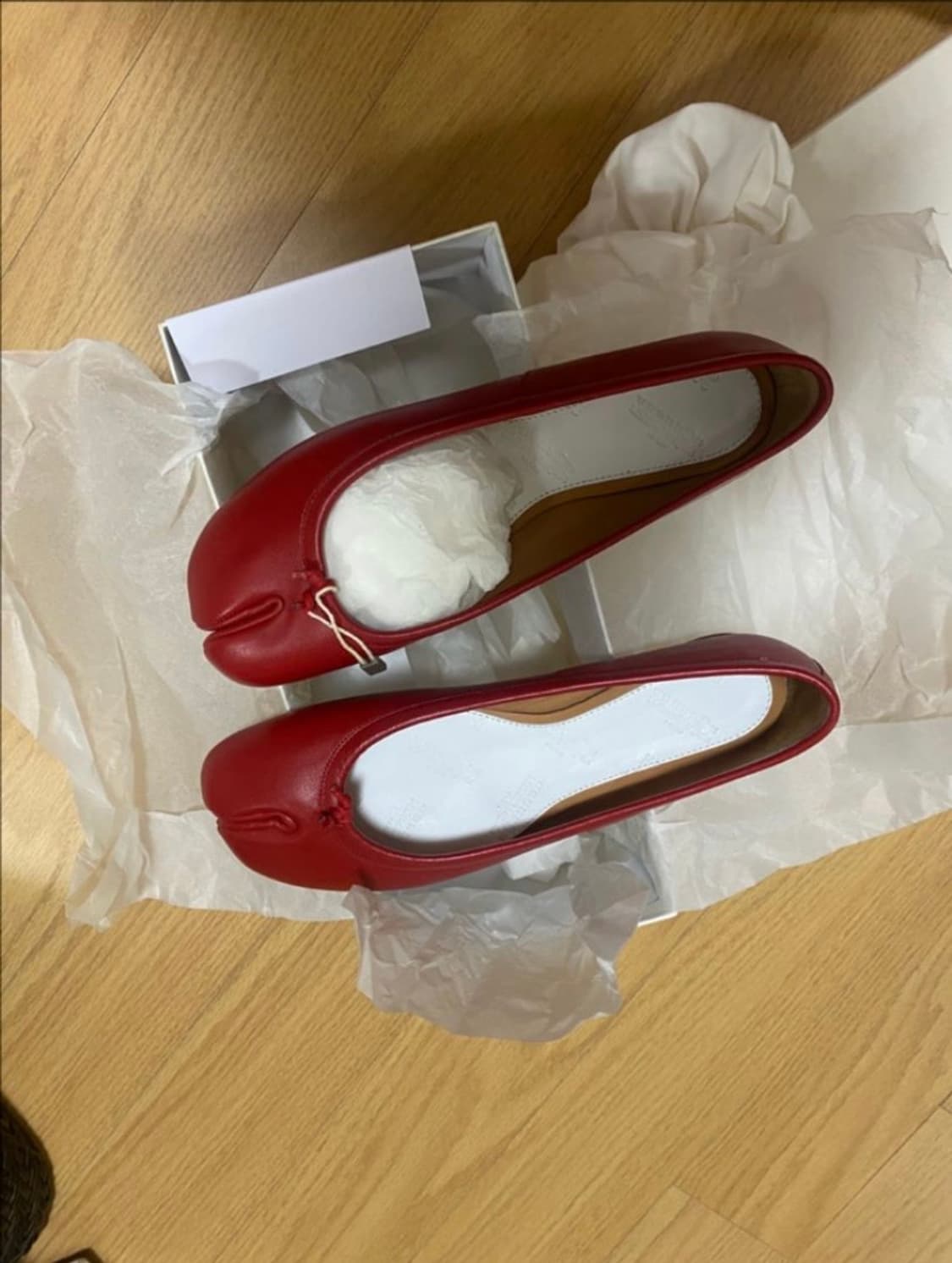 마르지엘라 타비플랫 레드 36.5 새상품  상품이미지1