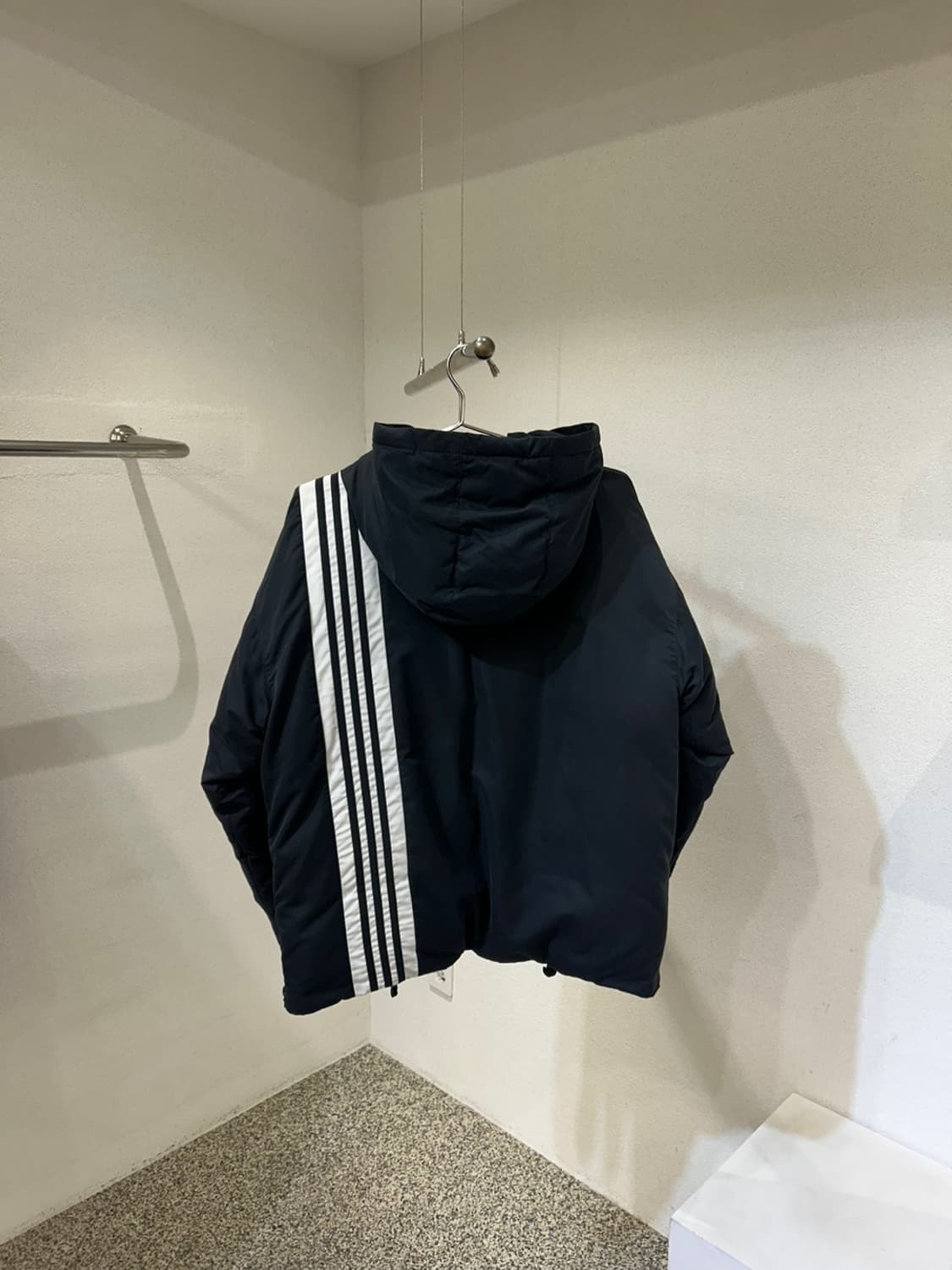 아디다스 삼선 후드 패딩 상품이미지2