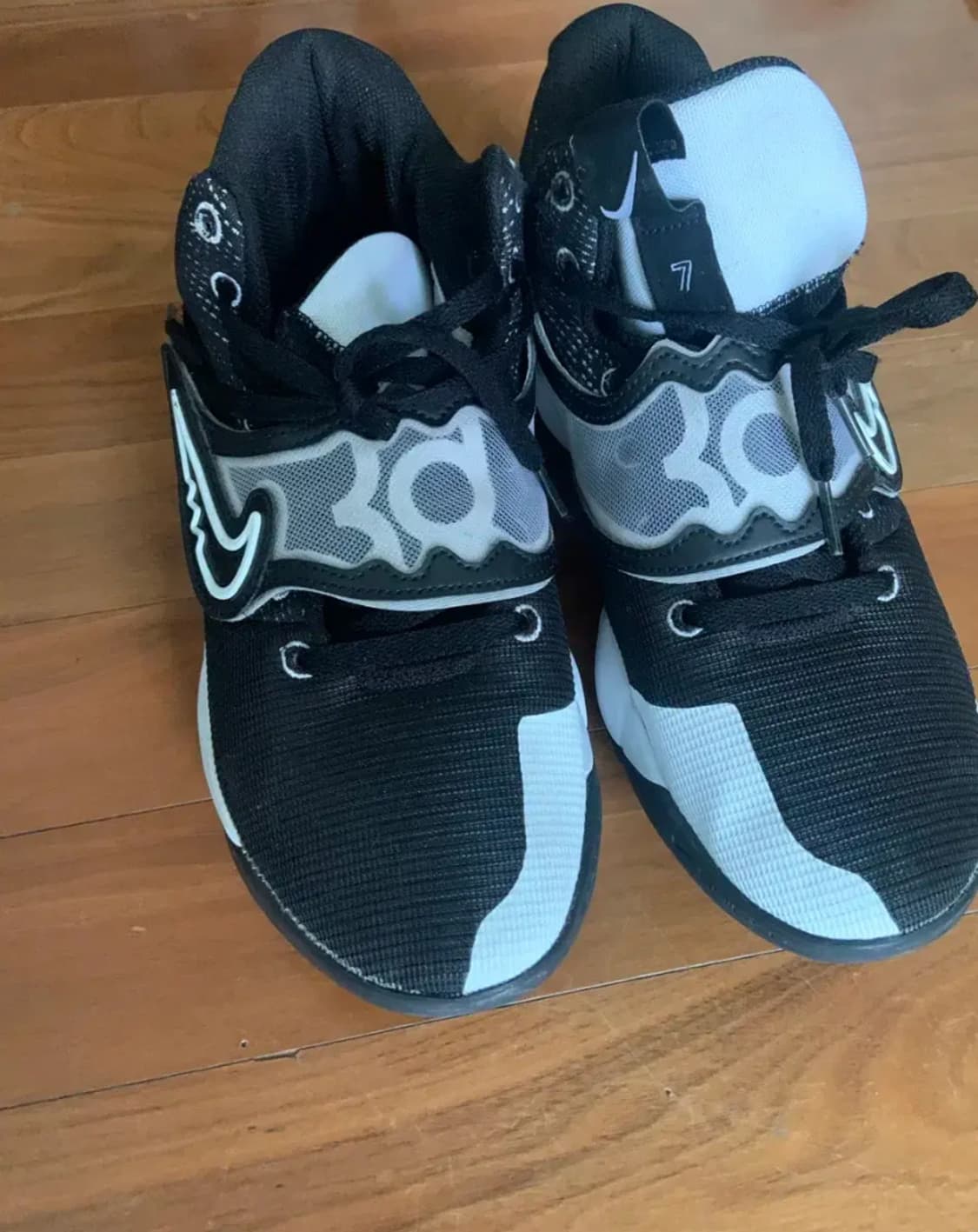 아디다스 운동화(농구화) 상품이미지1