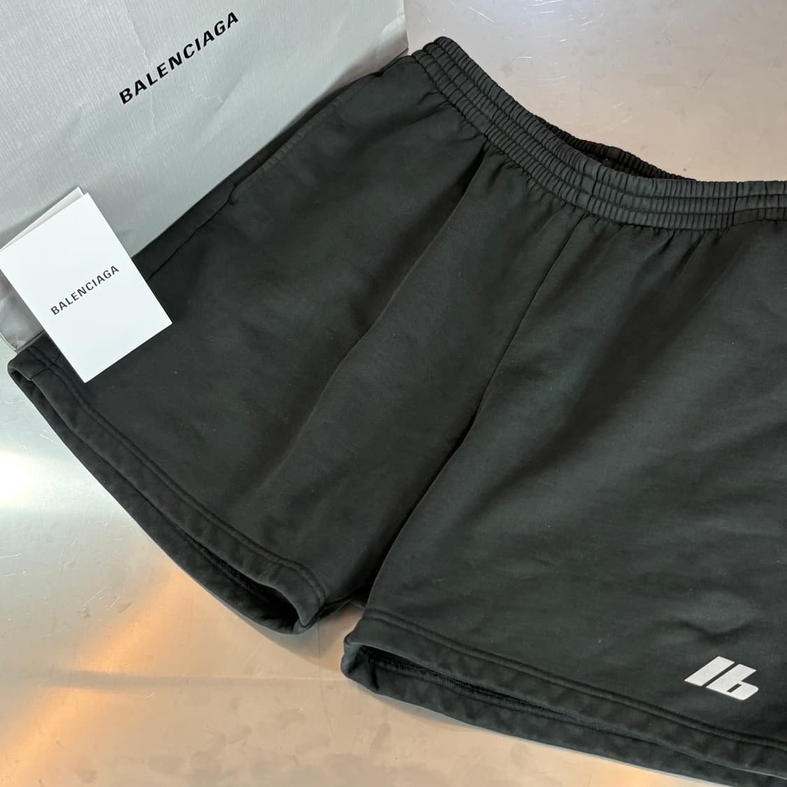 [정품] 발렌시아가 로고 코튼 스웨트 하프팬츠 M 상품이미지2