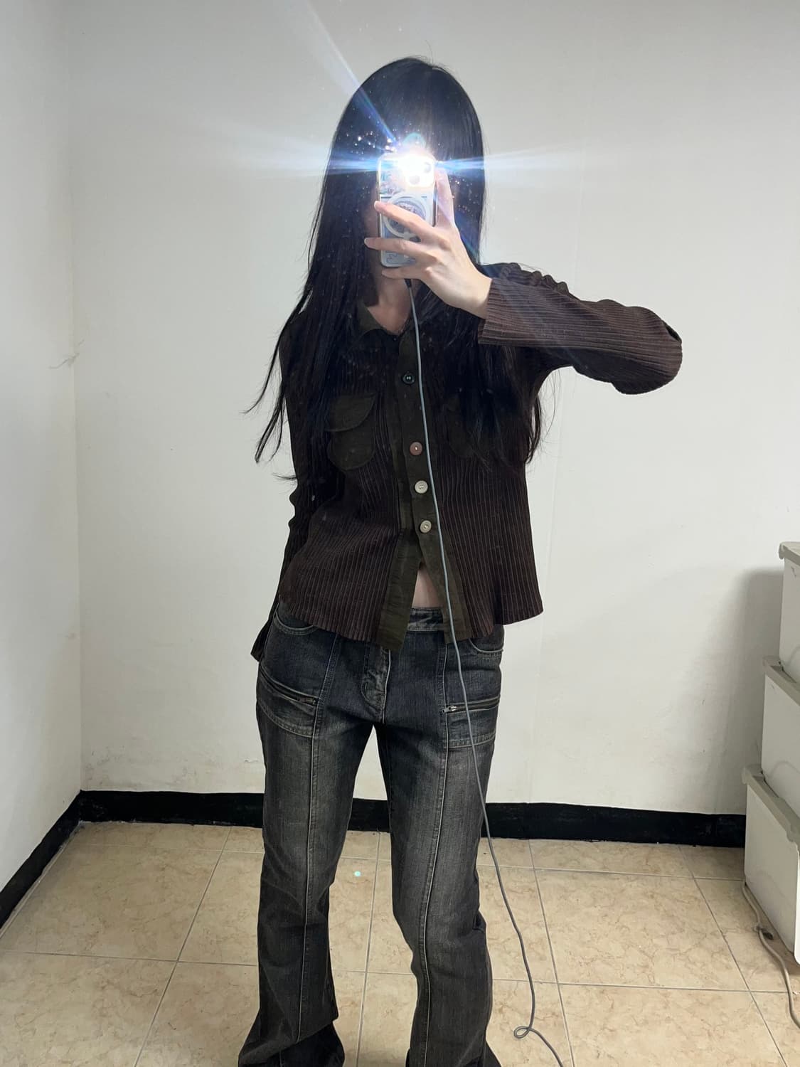 그런지 브라운 새틴 골지 셔츠 (단추 분실)
 상품이미지1