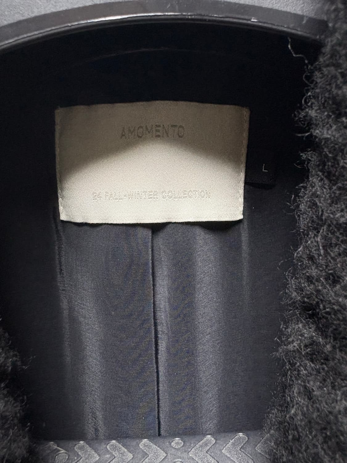 [L] 아모멘토 헤어리 롱 코트 블랙 상품이미지7