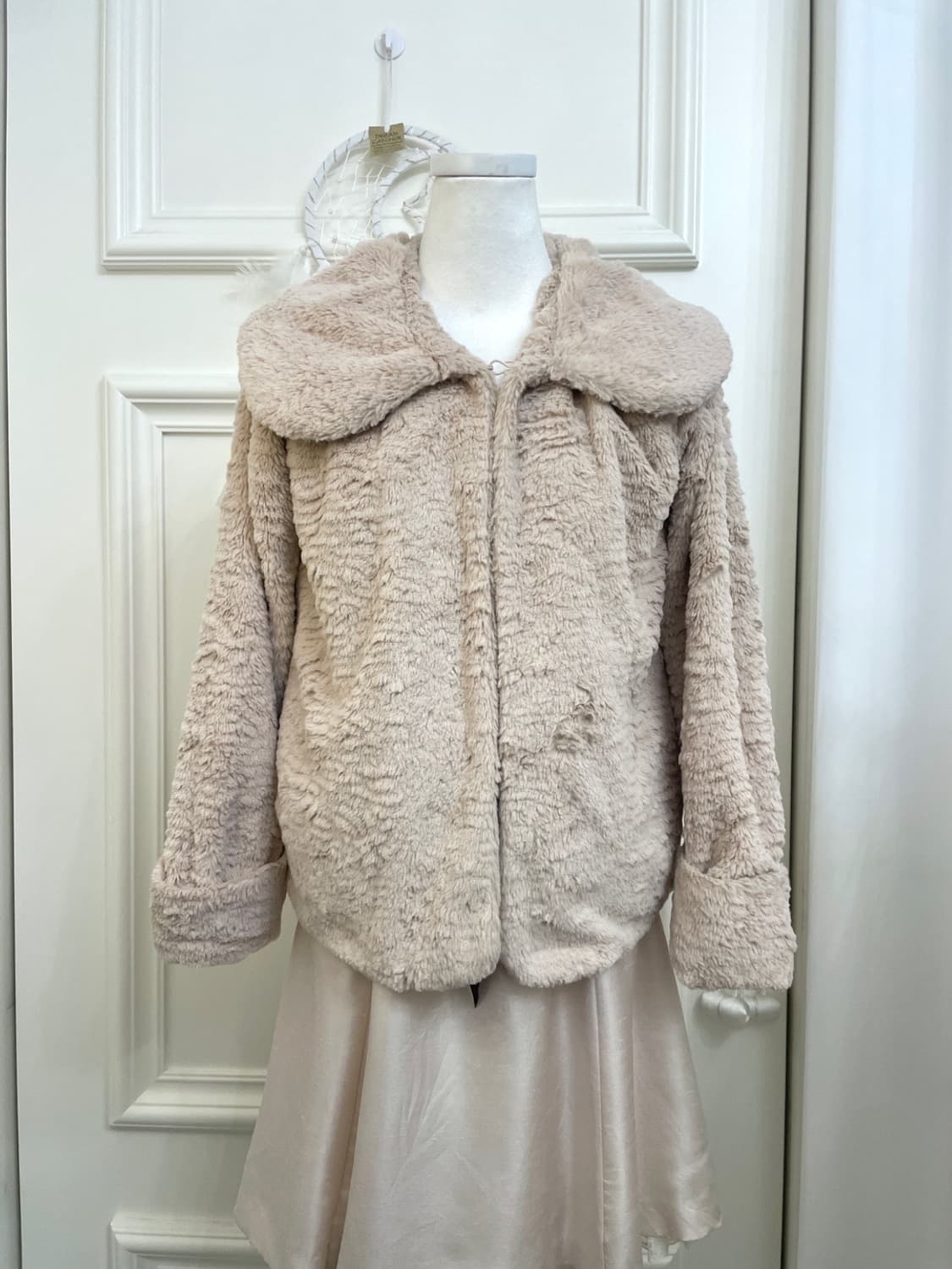 BARBIE beige big collar 3hook fur jacket 상품이미지1