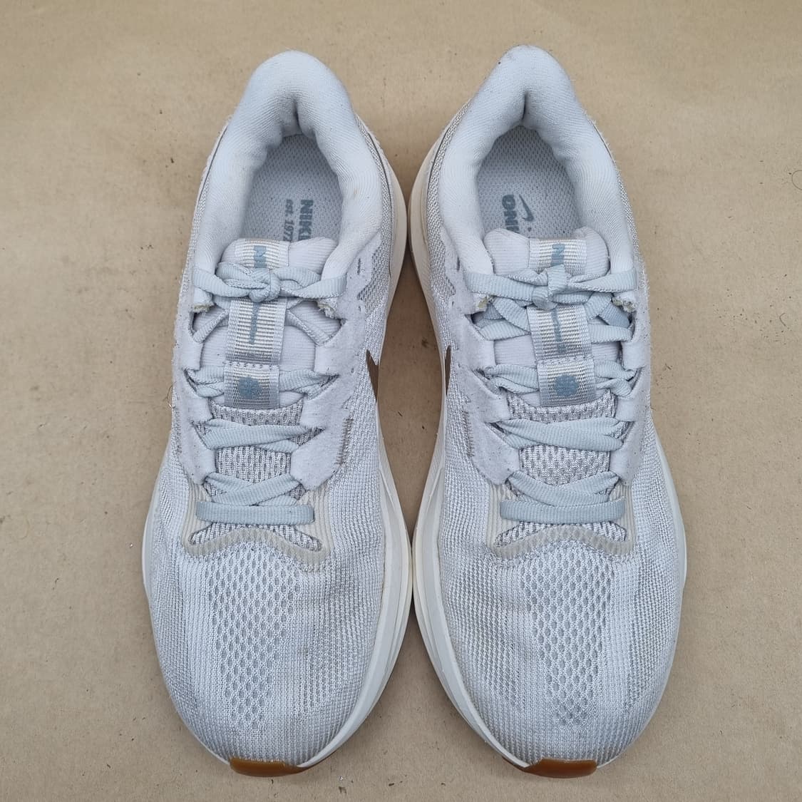 나이키 에어 줌 스트럭처25 여성런닝화245 상품이미지2