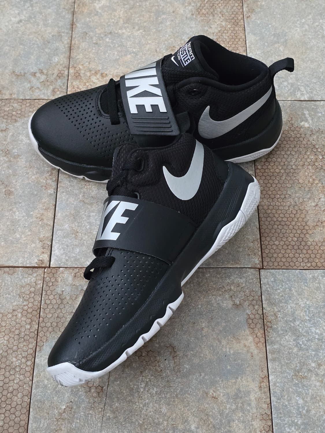 (230)나이키 팀 허슬 d 8 블랙  상품이미지6