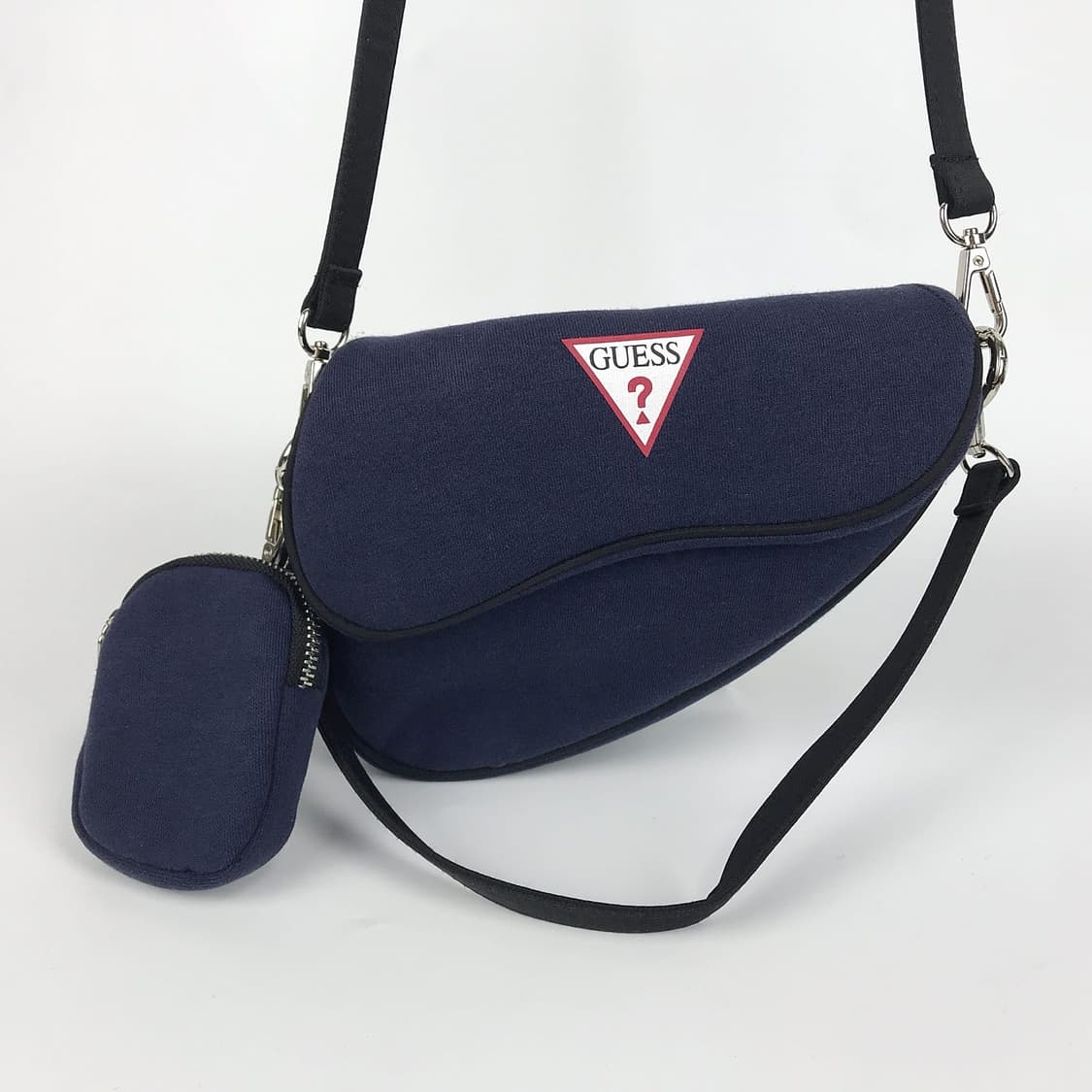 게스 GUESS 업사이클링백 여성 가방 상품이미지2