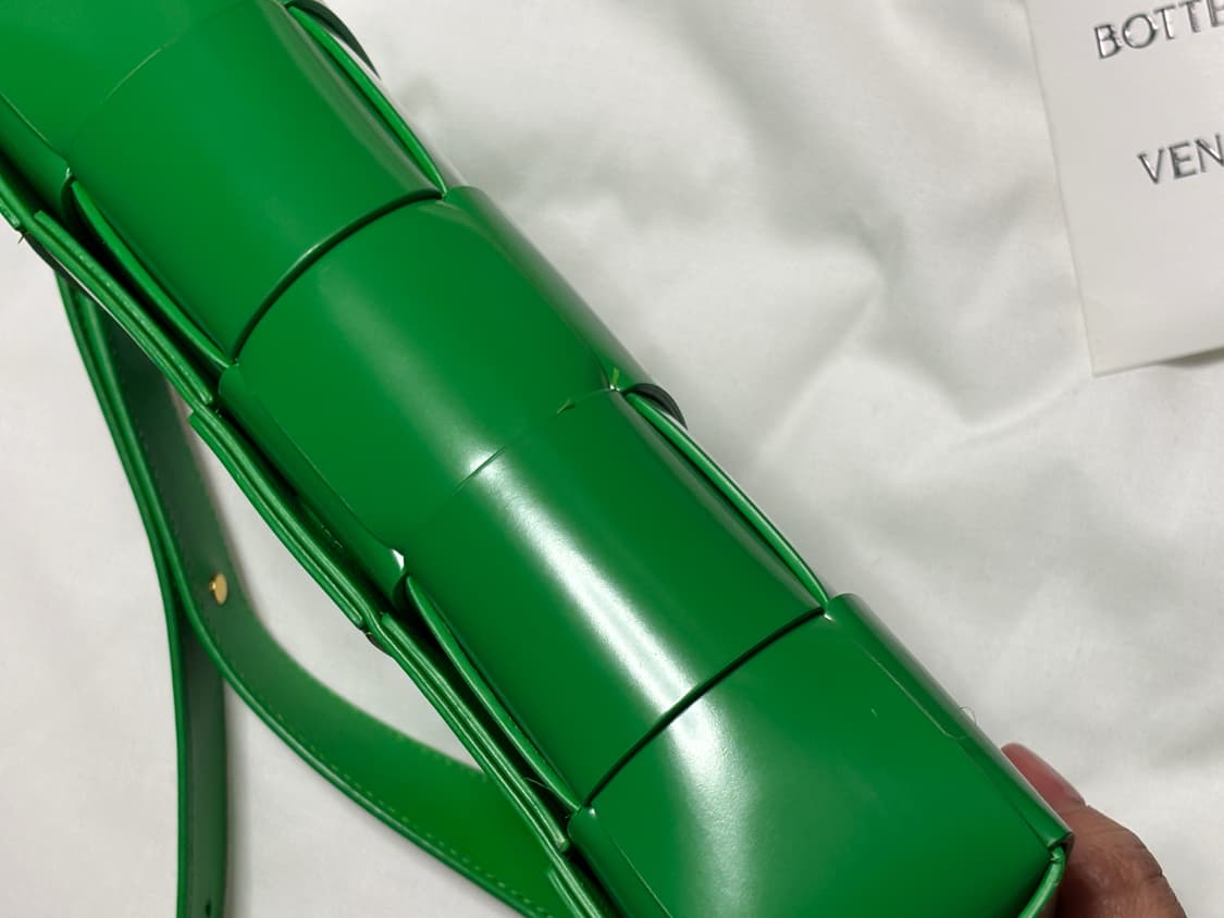 보테가베네타 카세트백 그린 medium 상품이미지7