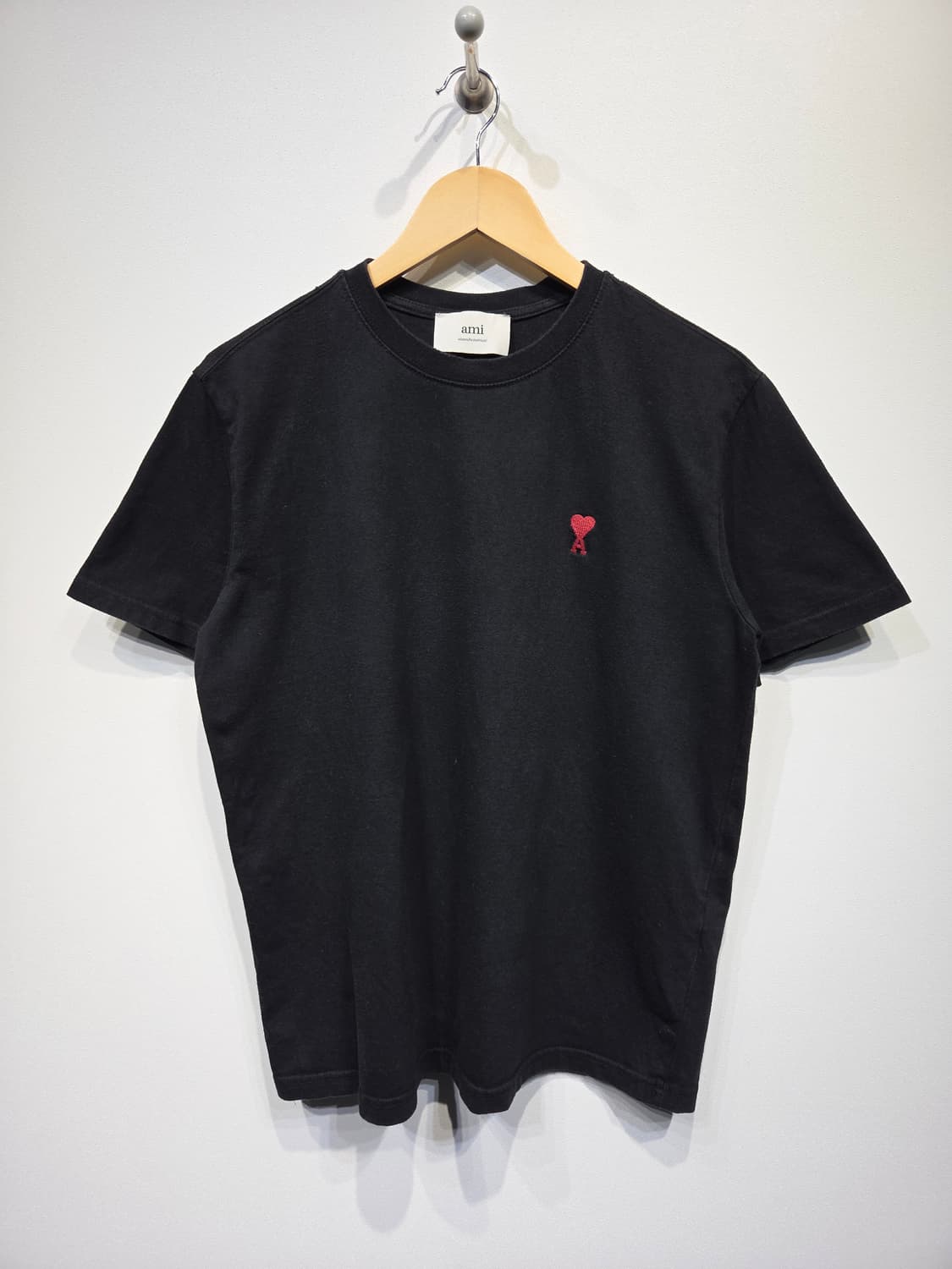 AMI 아미 스몰 하트 로고 반팔 티셔츠 블랙 상품이미지2