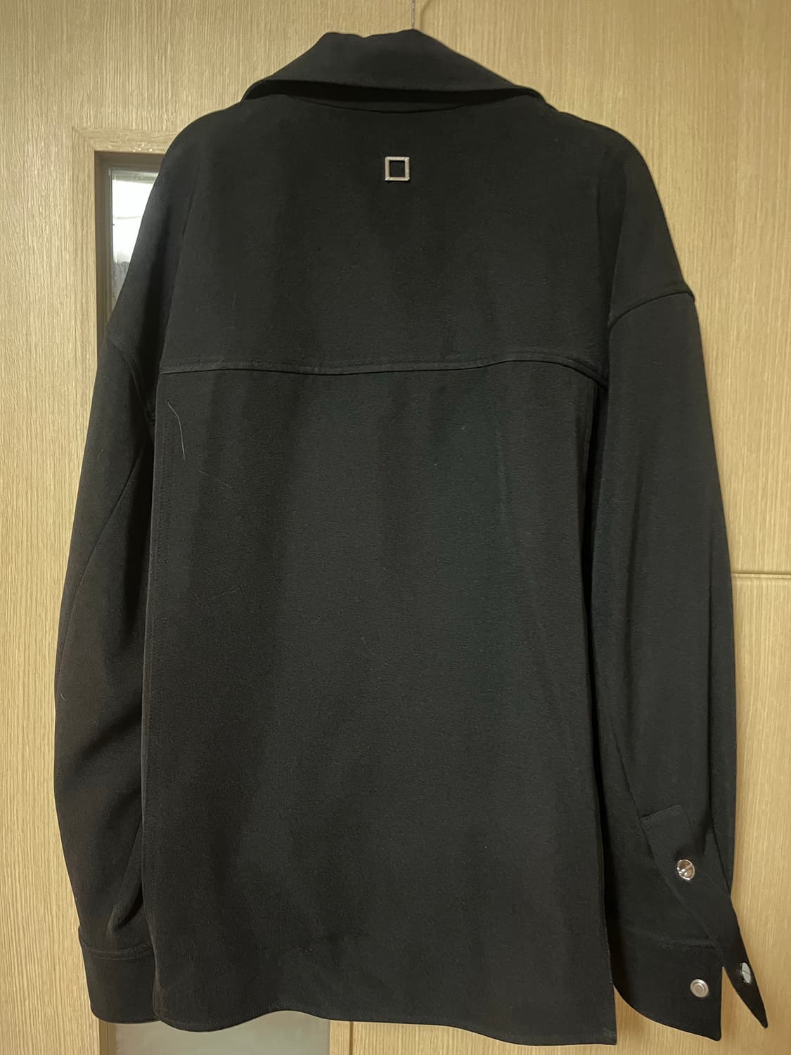 우영미 블랙셔츠 상품이미지3