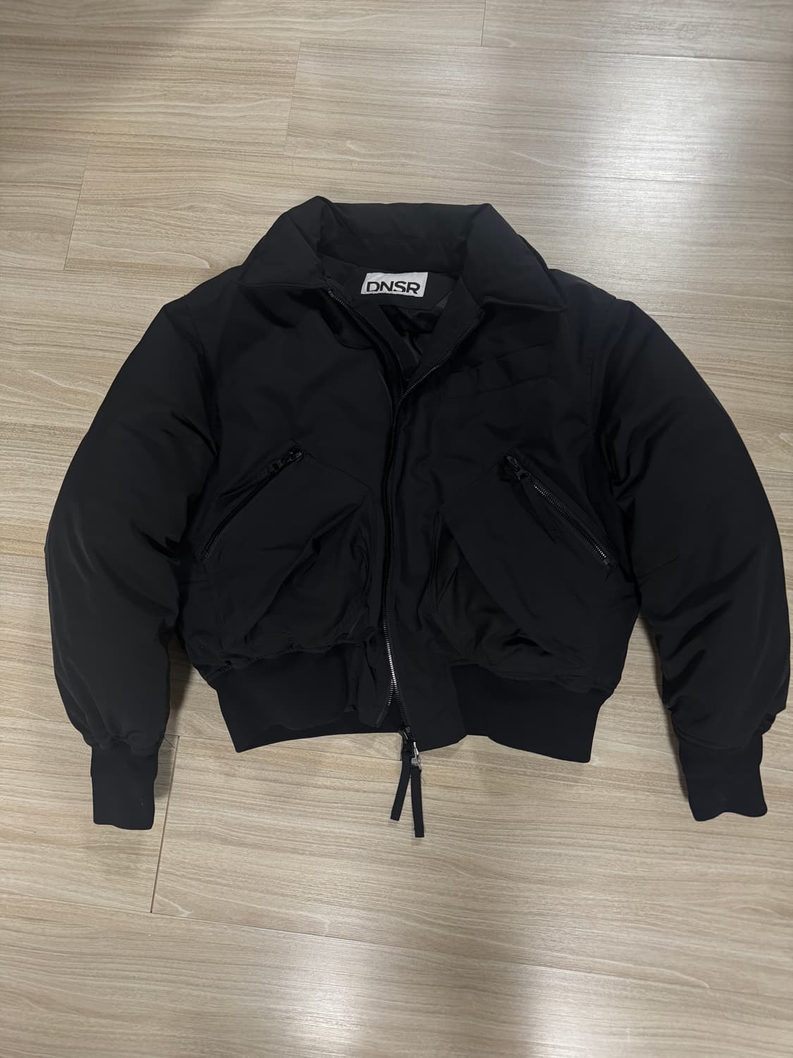 (L) DNSR 플라이트 크롭 덕다운 패딩 점퍼 블랙 상품이미지1
