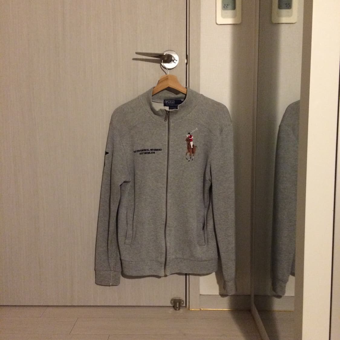 폴로 빅포니 그레이 니트 집업 상품이미지1