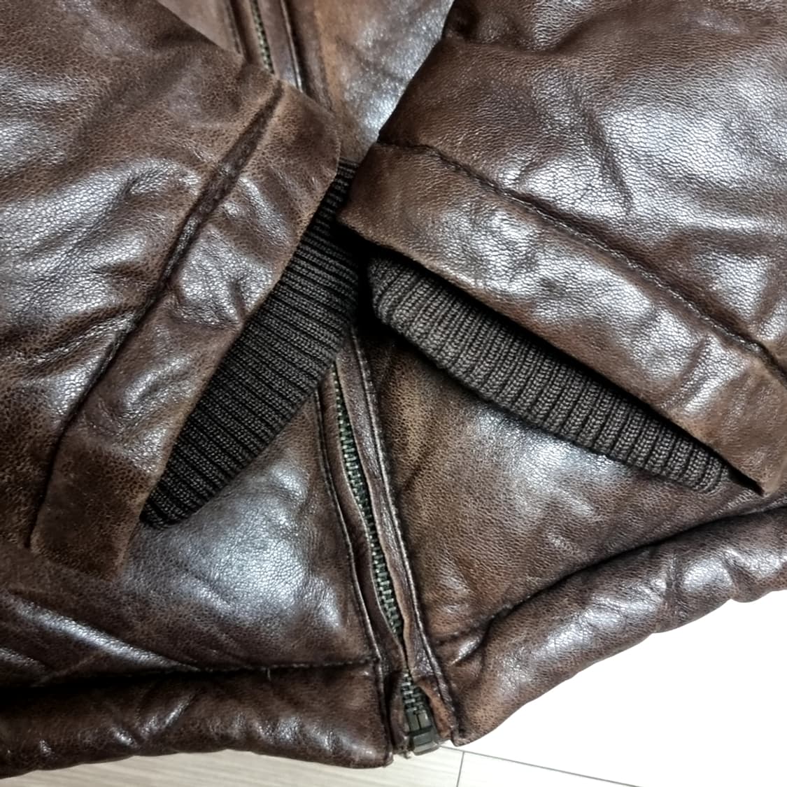 코오롱 시리즈(series) 양가죽 오리털 패딩 점퍼 브라운 남성(95) 상품이미지2