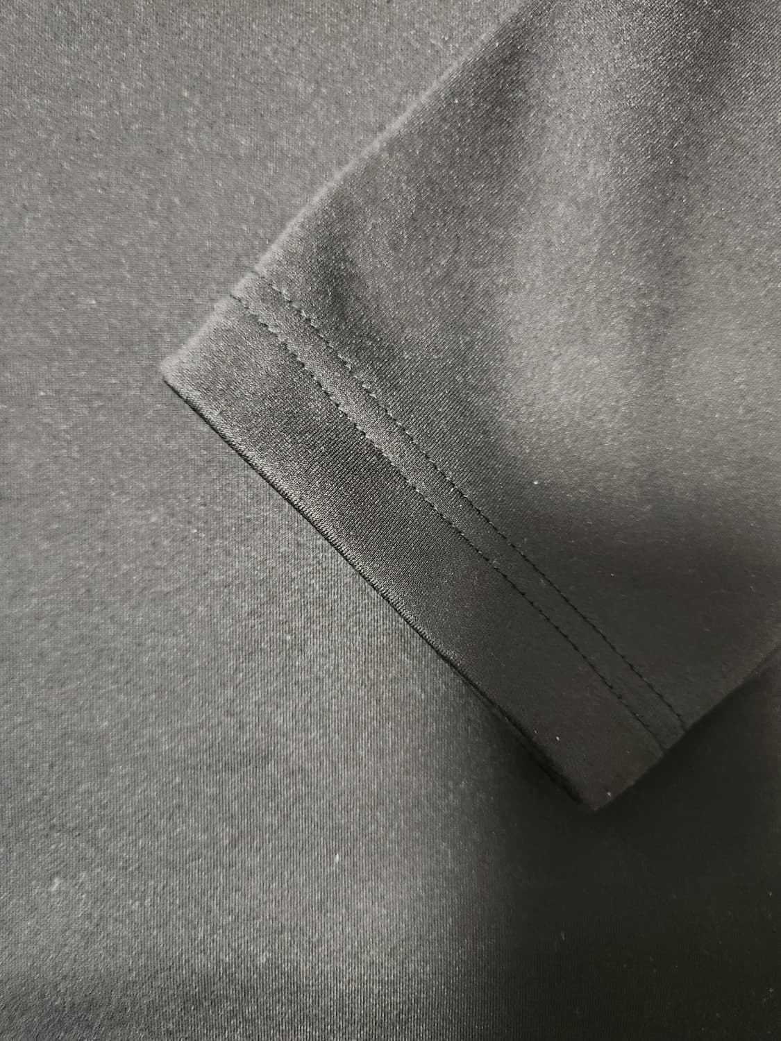 아디다스 카라 폴로 기모 긴팔티(새상품급)2XL


오염 하자 없이 깨끗 상품이미지4