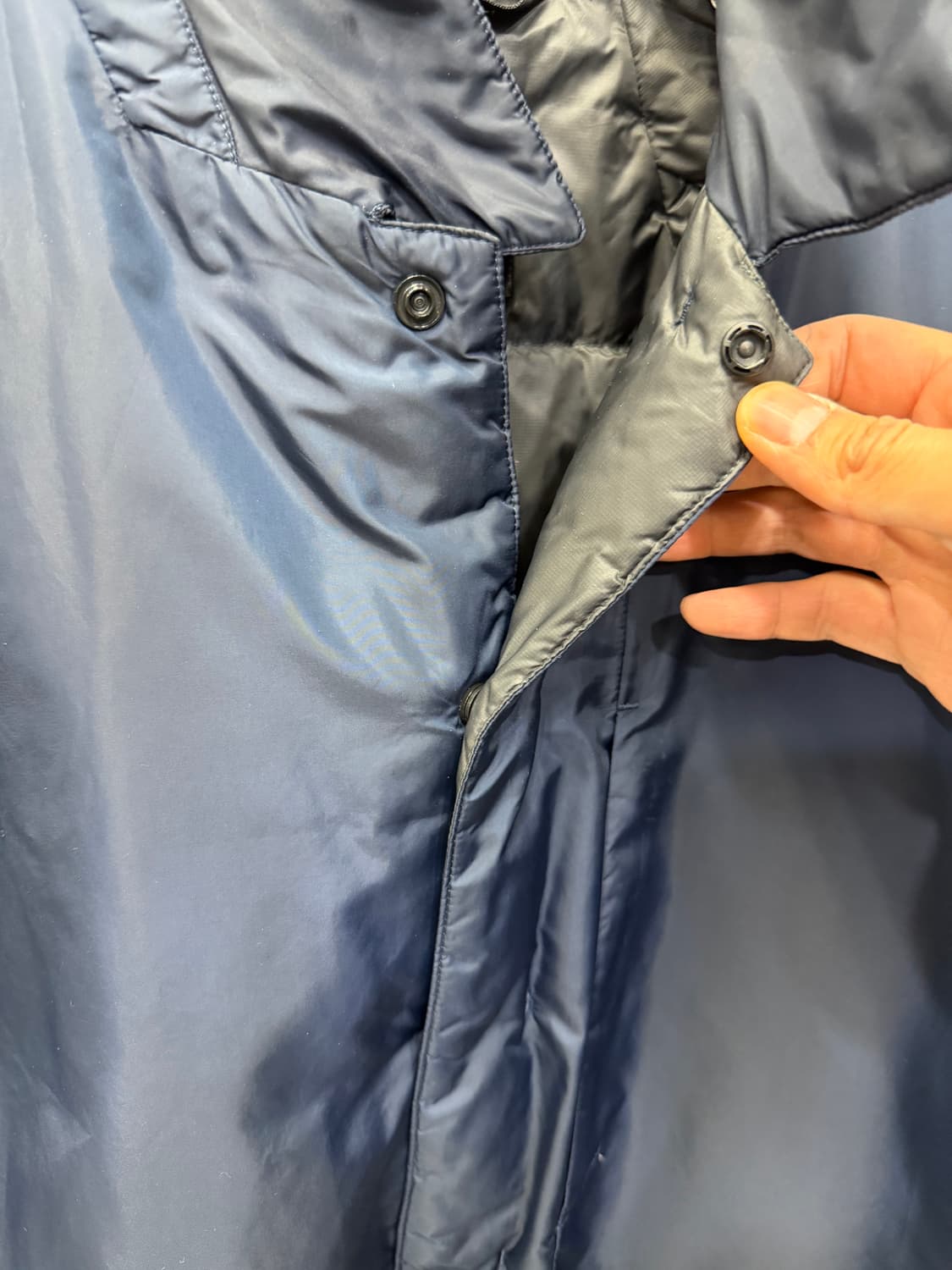 정품) 띠어리 남성 경량패딩 L 상품이미지4