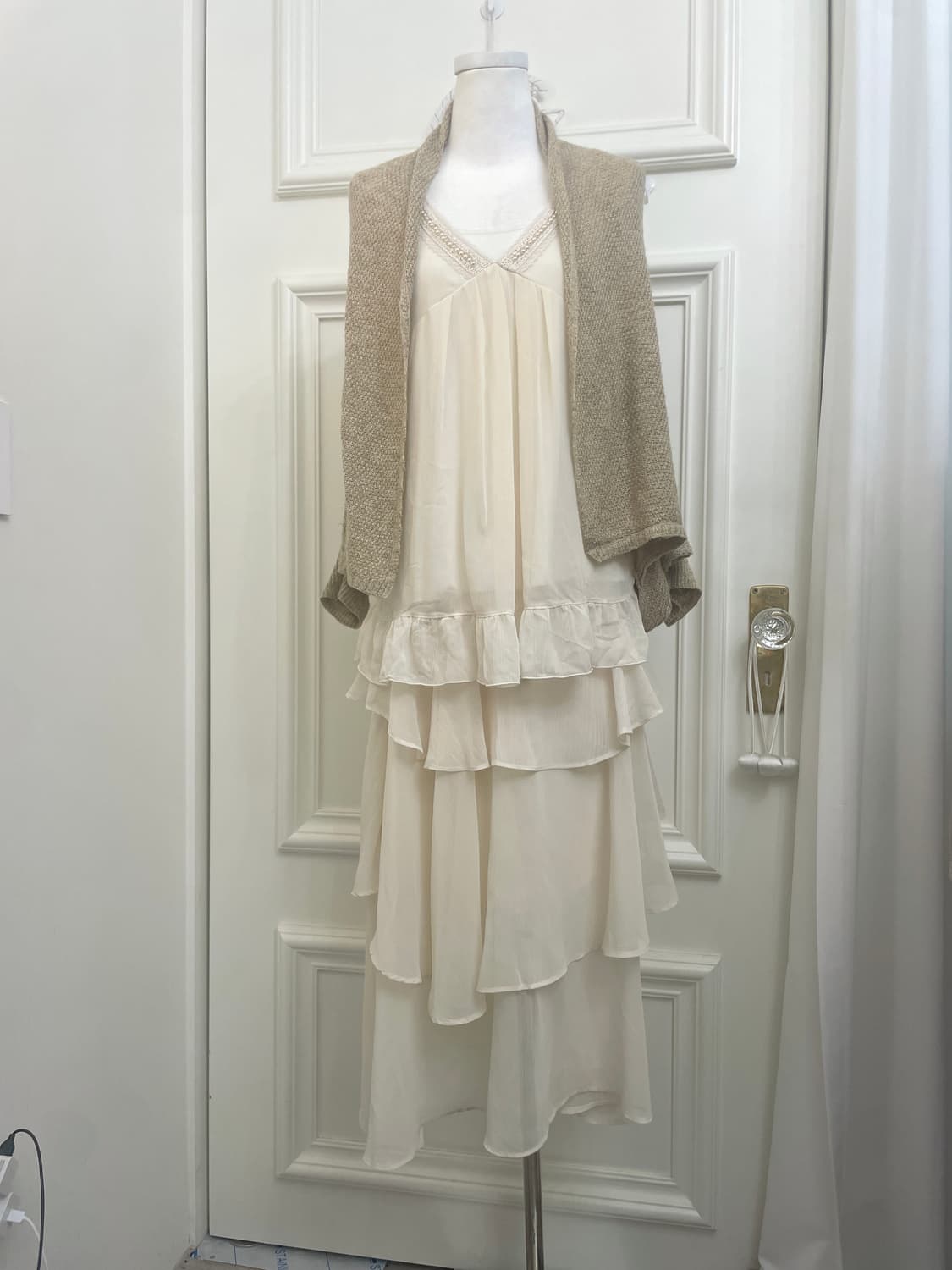 ivory layered back banding long skirt 상품이미지6