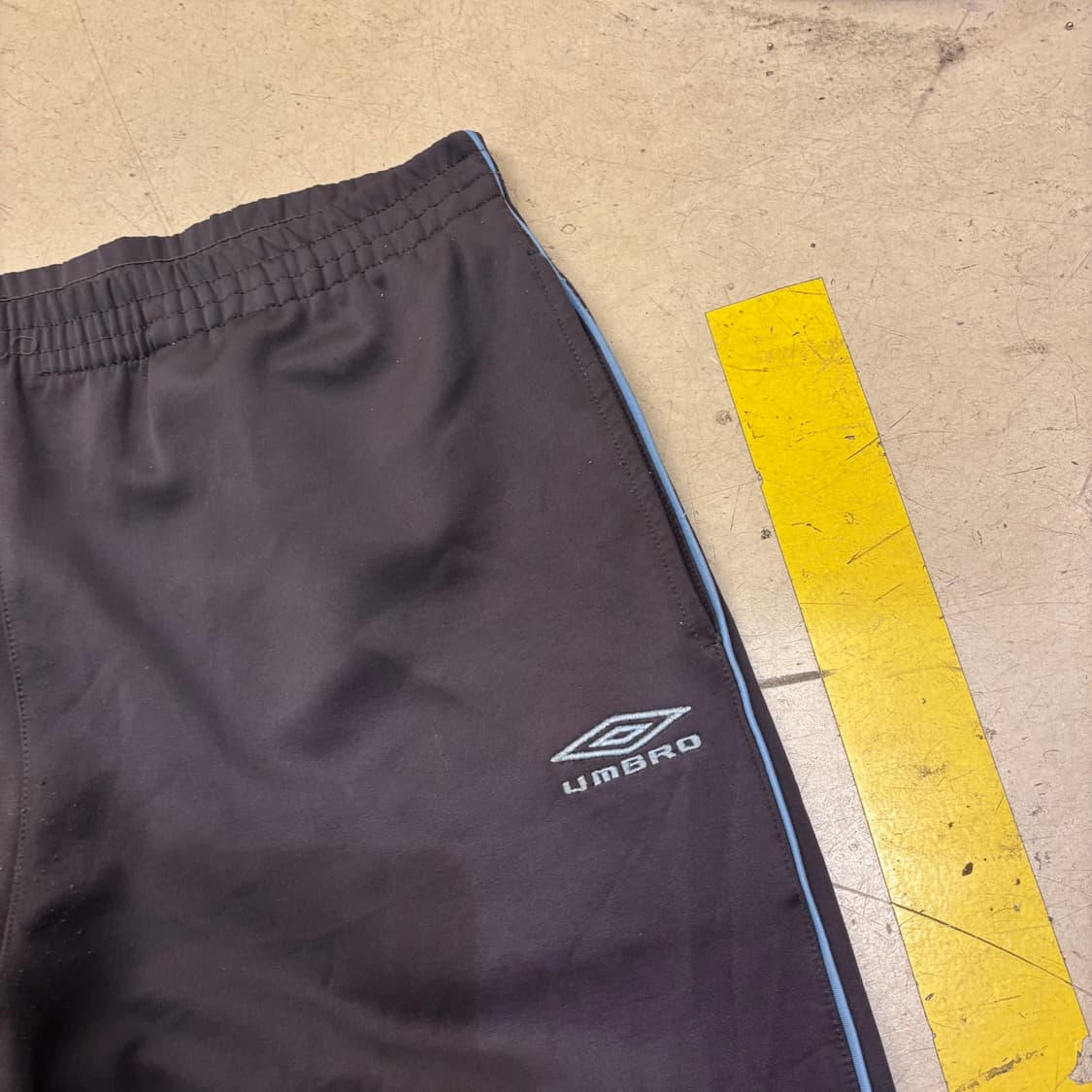 엄브로 사이드라인 트레이닝 팬츠 상품이미지2