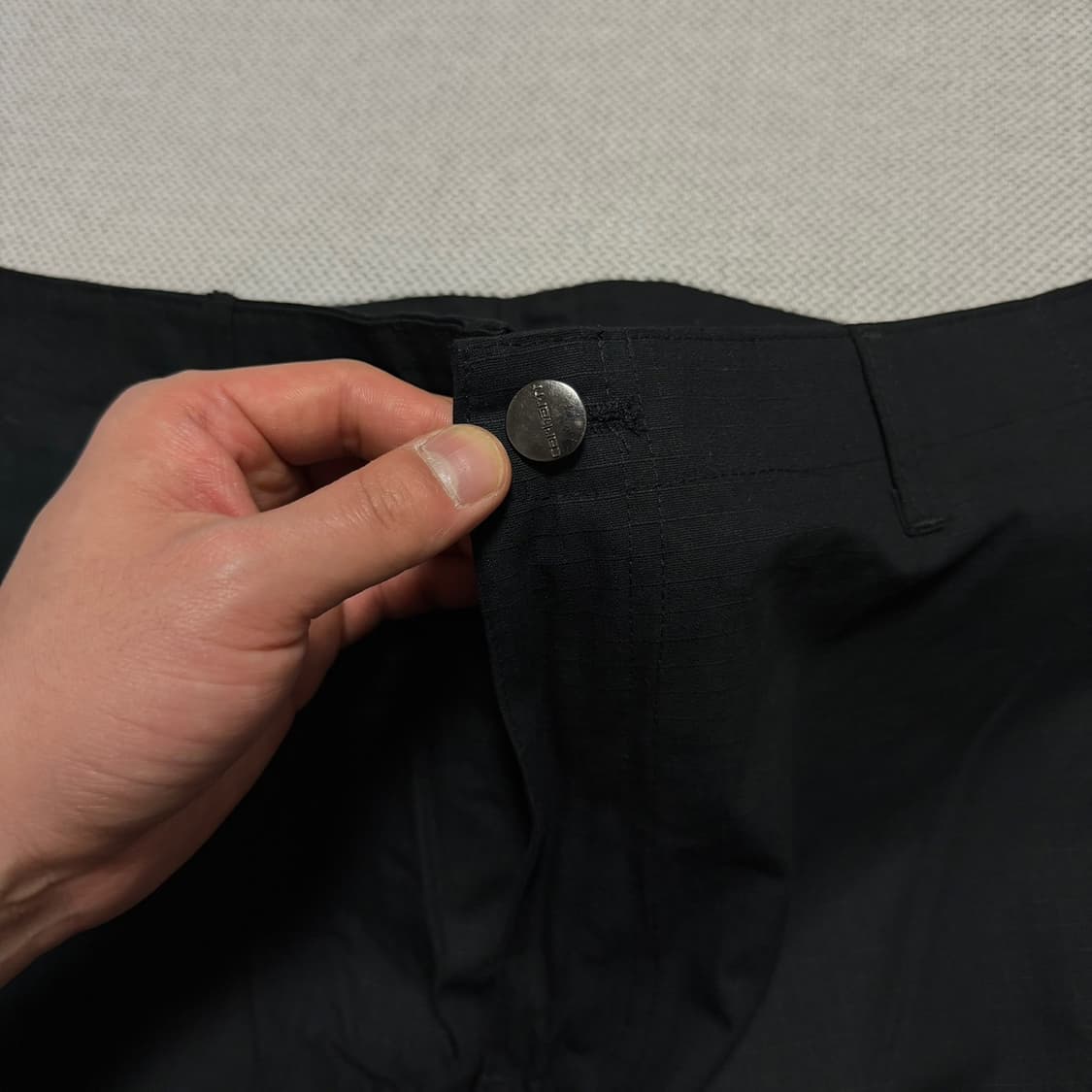 칼하트 WIP 레귤러핏 카고 팬츠 상품이미지2