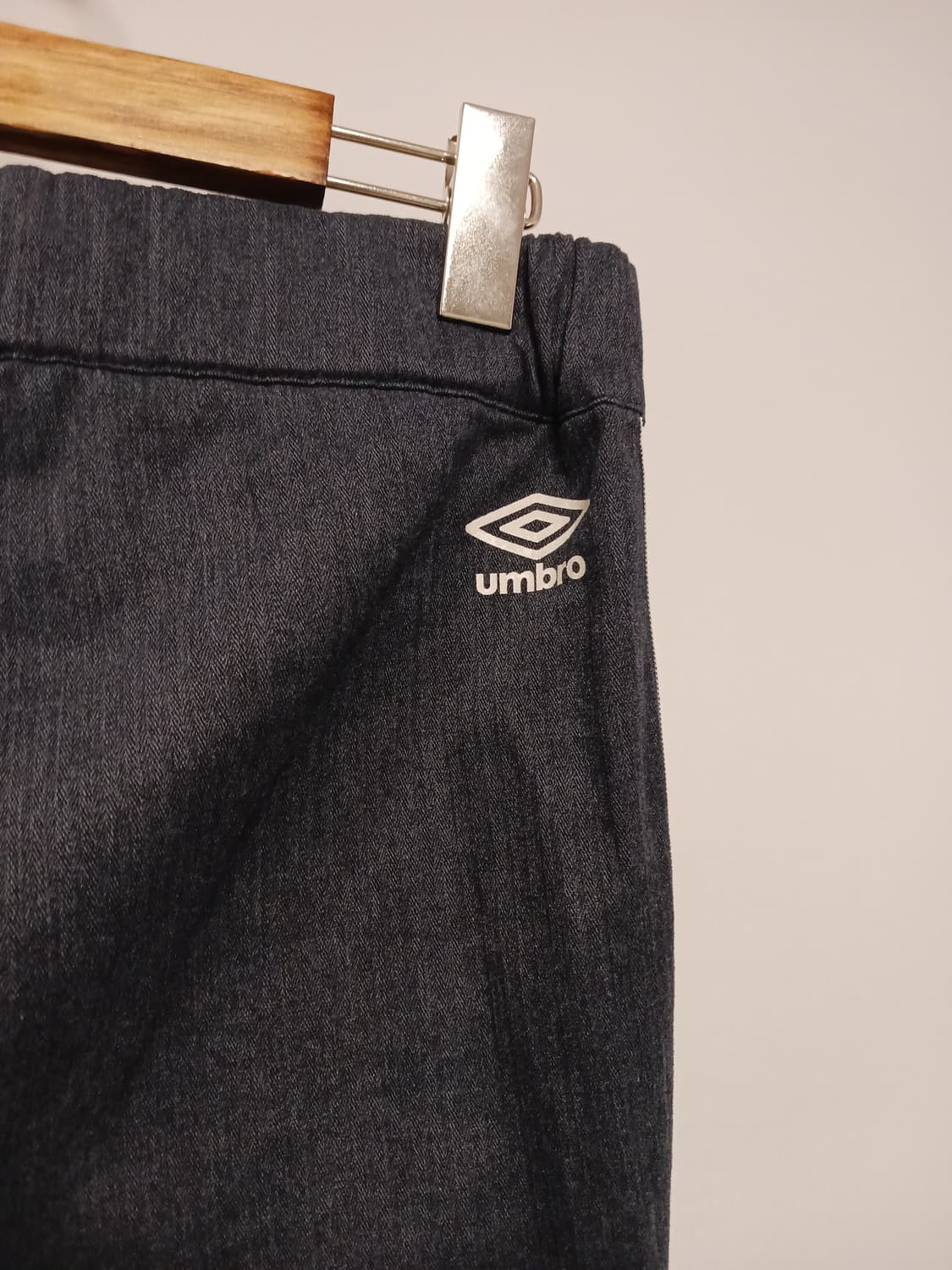 엄브로 다이아몬드 밴딩 트랙팬츠 상품이미지7